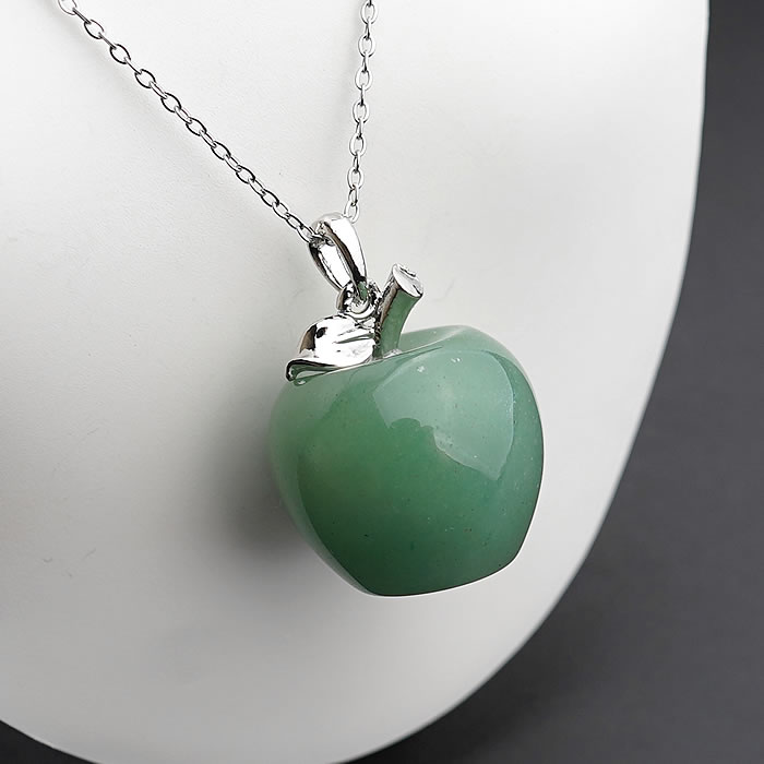 楽天市場】アベンチュリン りんご型 ペンダントトップ ネックレス