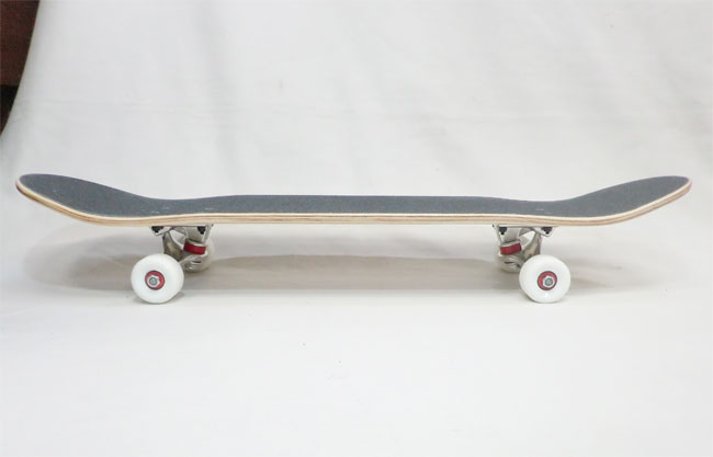 楽天市場】スケートボード スケボー コンプリート 完成品 ブランク 8