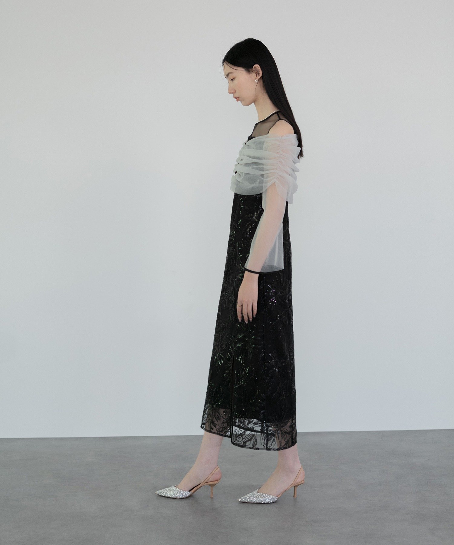 Leja｜LEJA-チュールオフショルダー花柄Iラインワンピースドレス 結婚