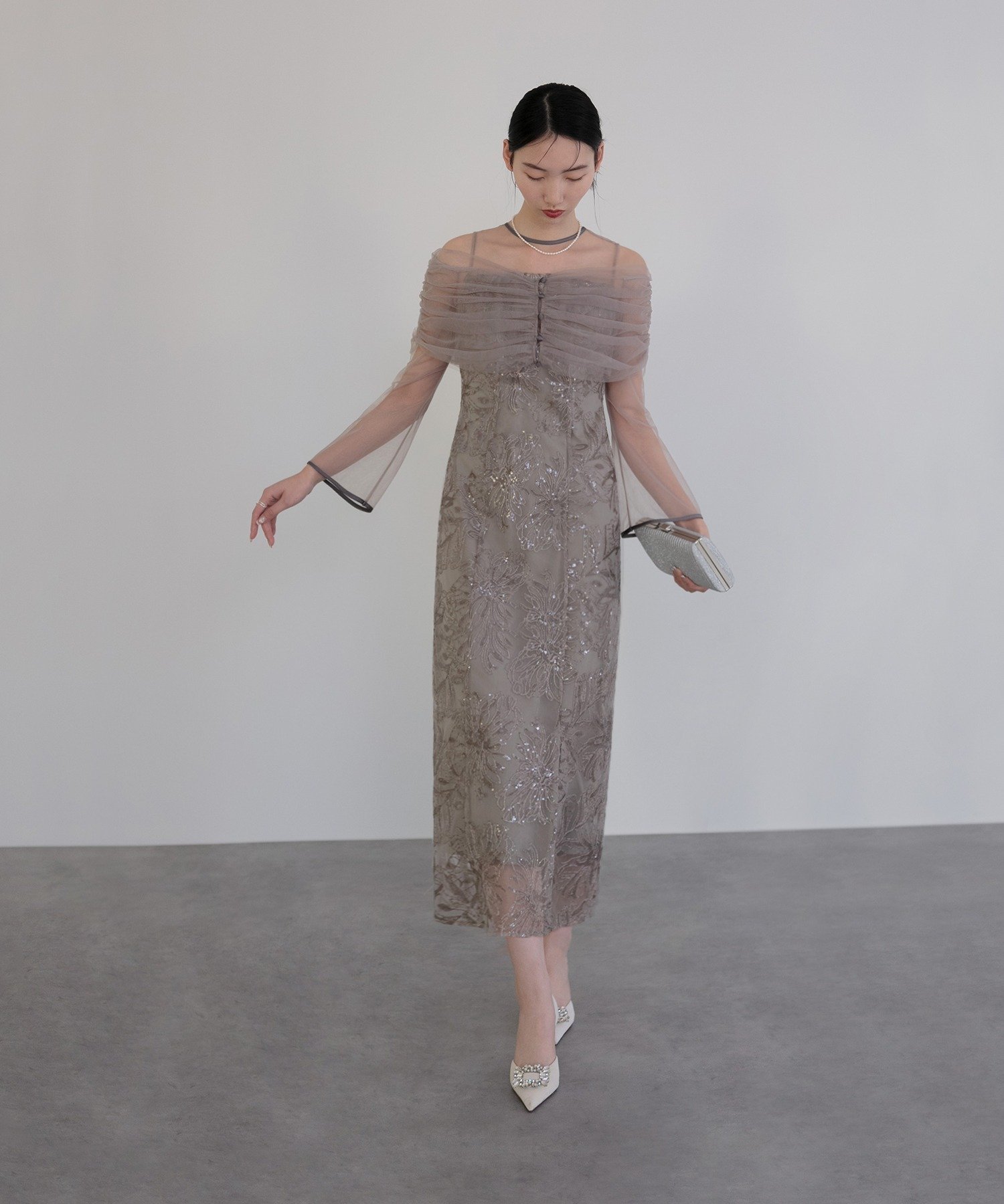 Leja｜LEJA-チュールオフショルダー花柄Iラインワンピースドレス 結婚