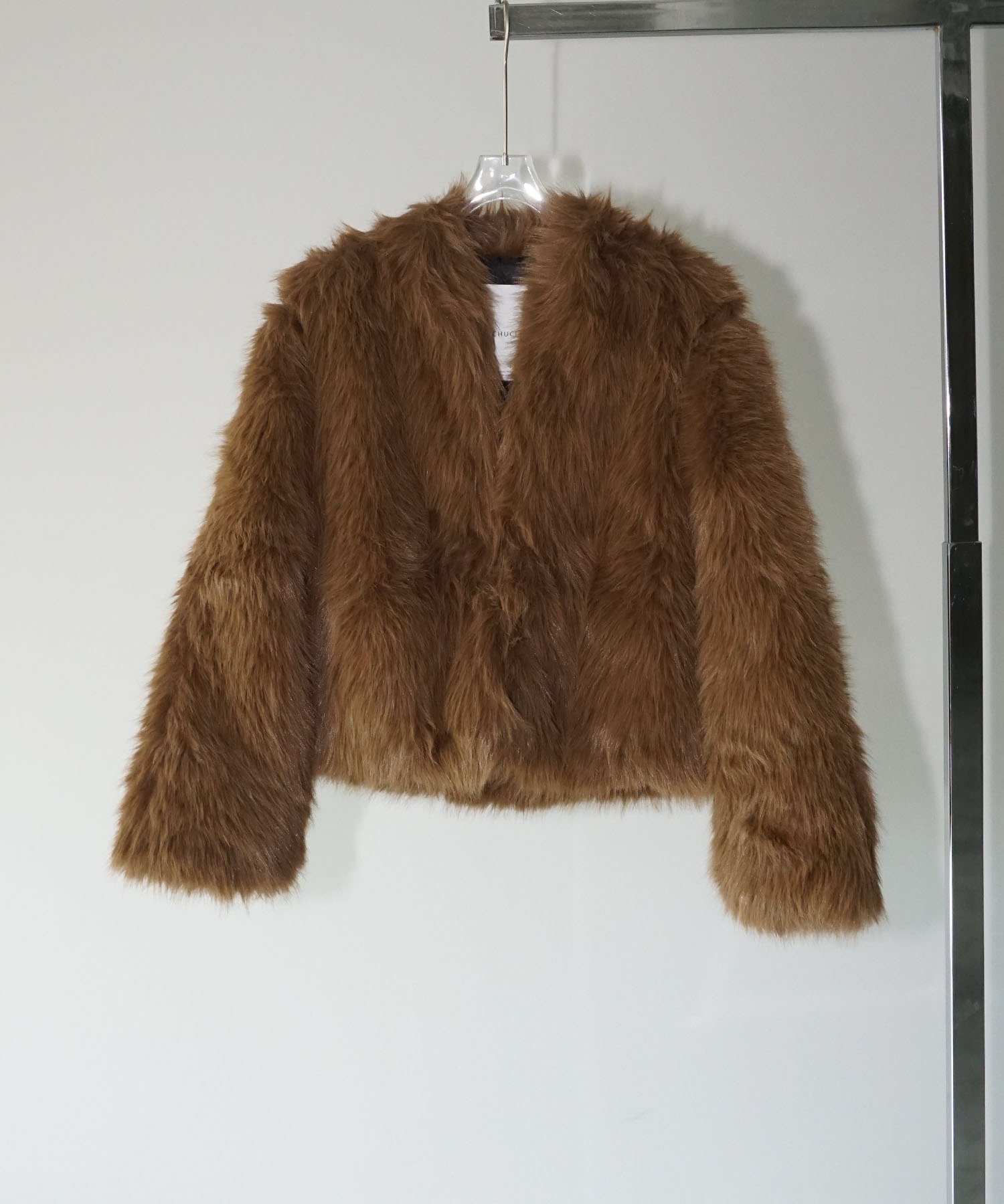 chuclla｜ノーカラー ブラウンファーショートコート chw25a057