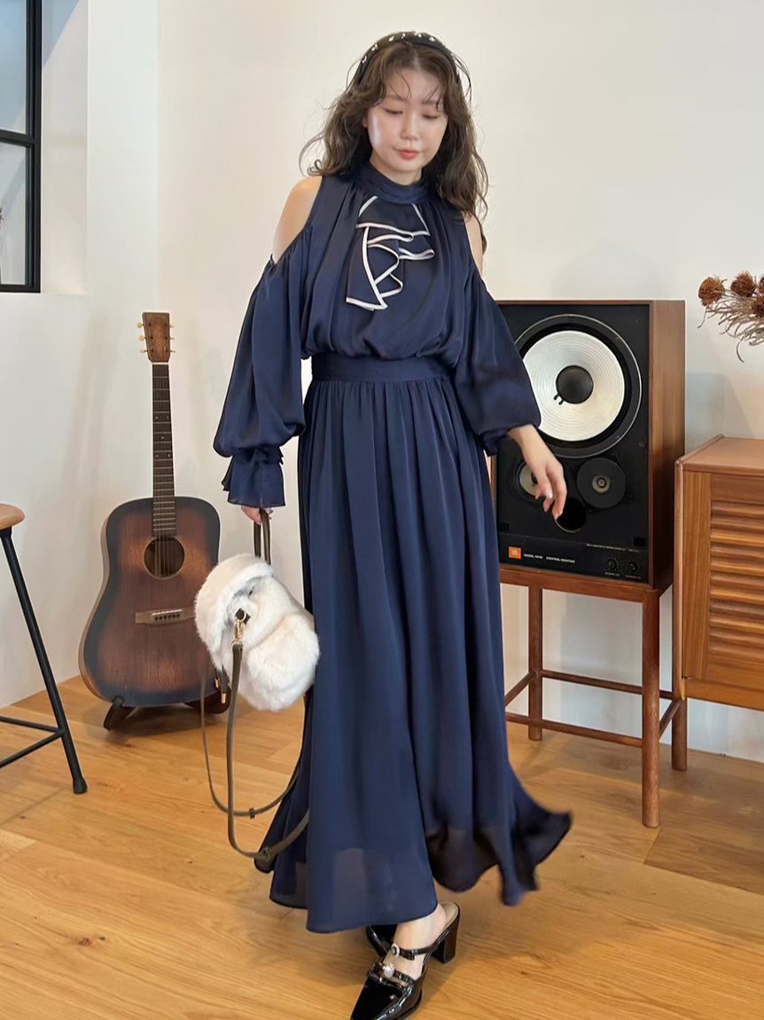 LILY BROWN｜ショルダーオープンワンピース | Rakuten Fashion(楽天