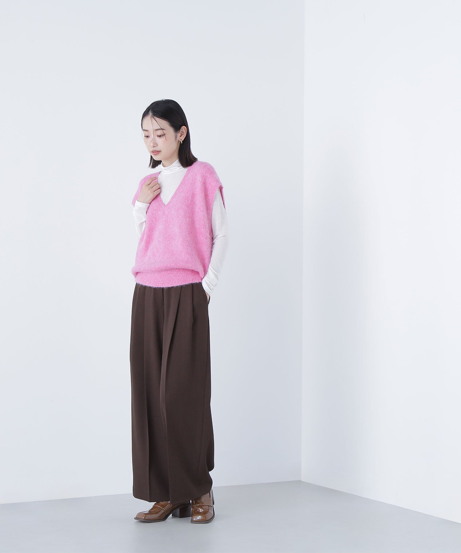 NATURAL BEAUTY BASIC｜ヘアリーVネックベスト | Rakuten Fashion(楽天