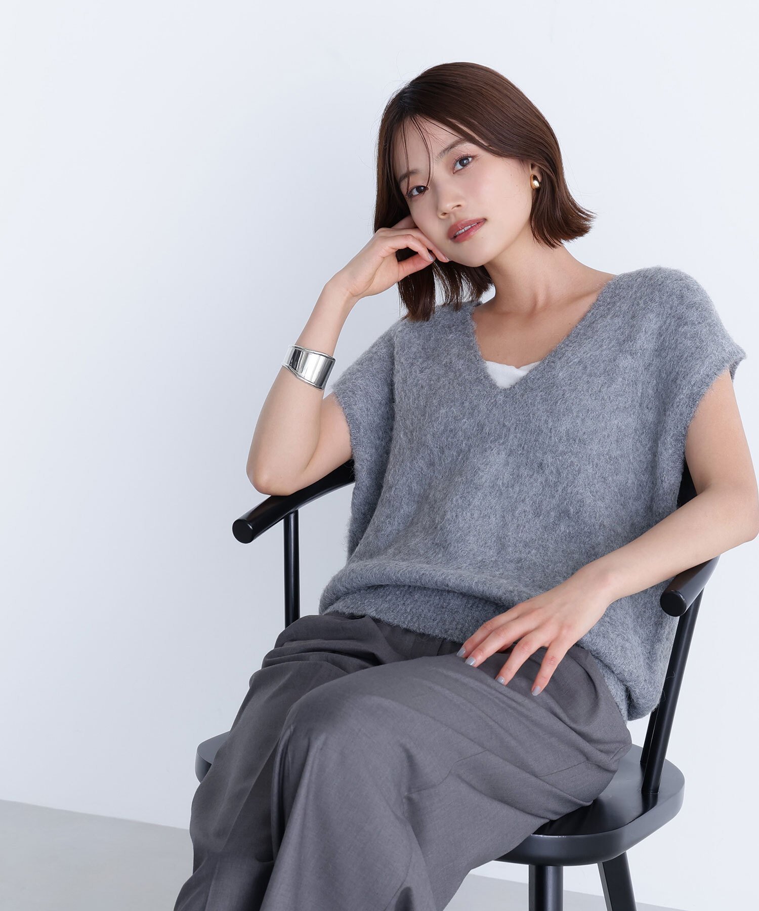 NATURAL BEAUTY BASIC｜ヘアリーVネックベスト | Rakuten Fashion(楽天