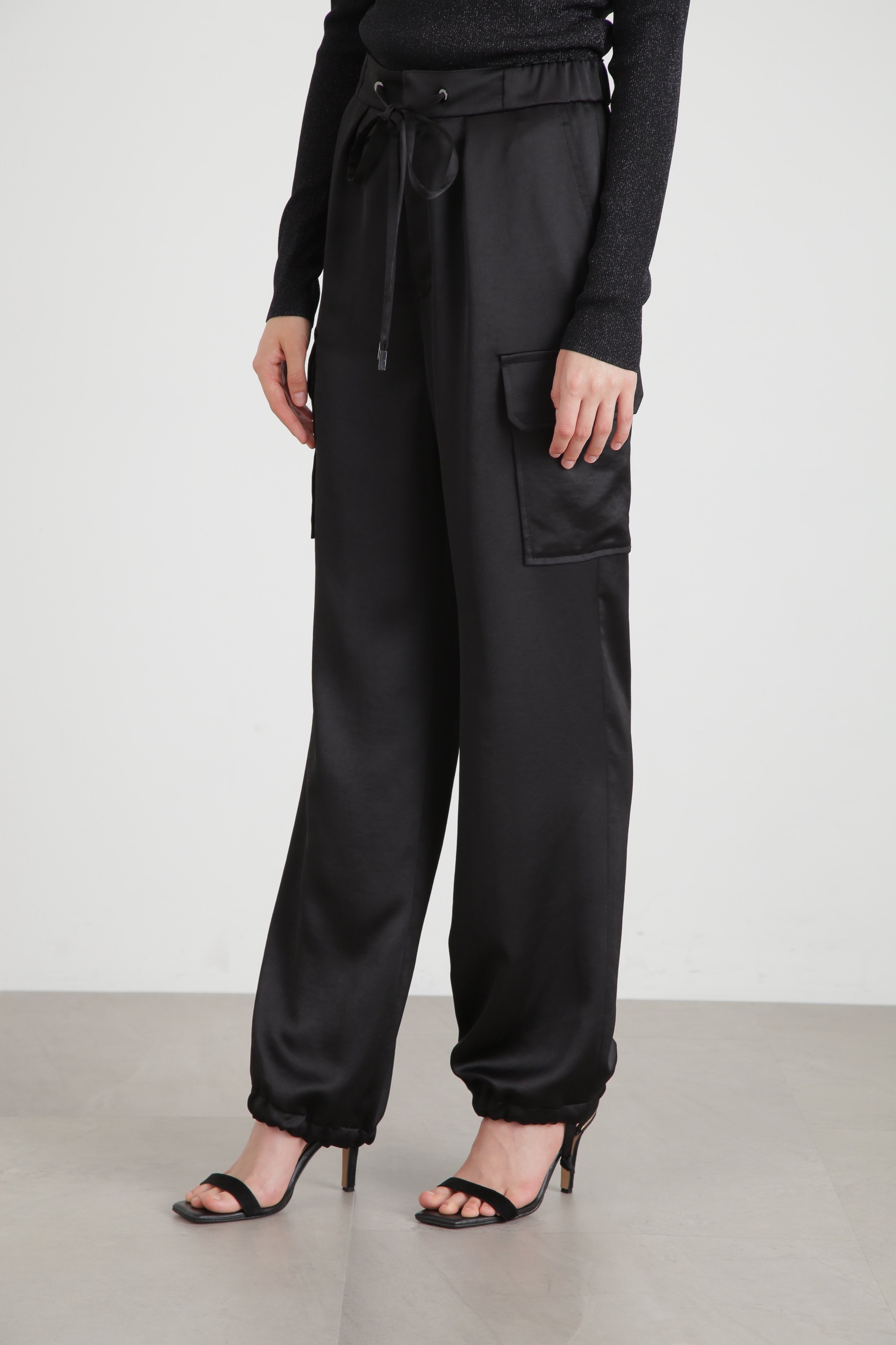 PINKY&DIANNE｜◇サテンカーゴパンツ | Rakuten Fashion(楽天