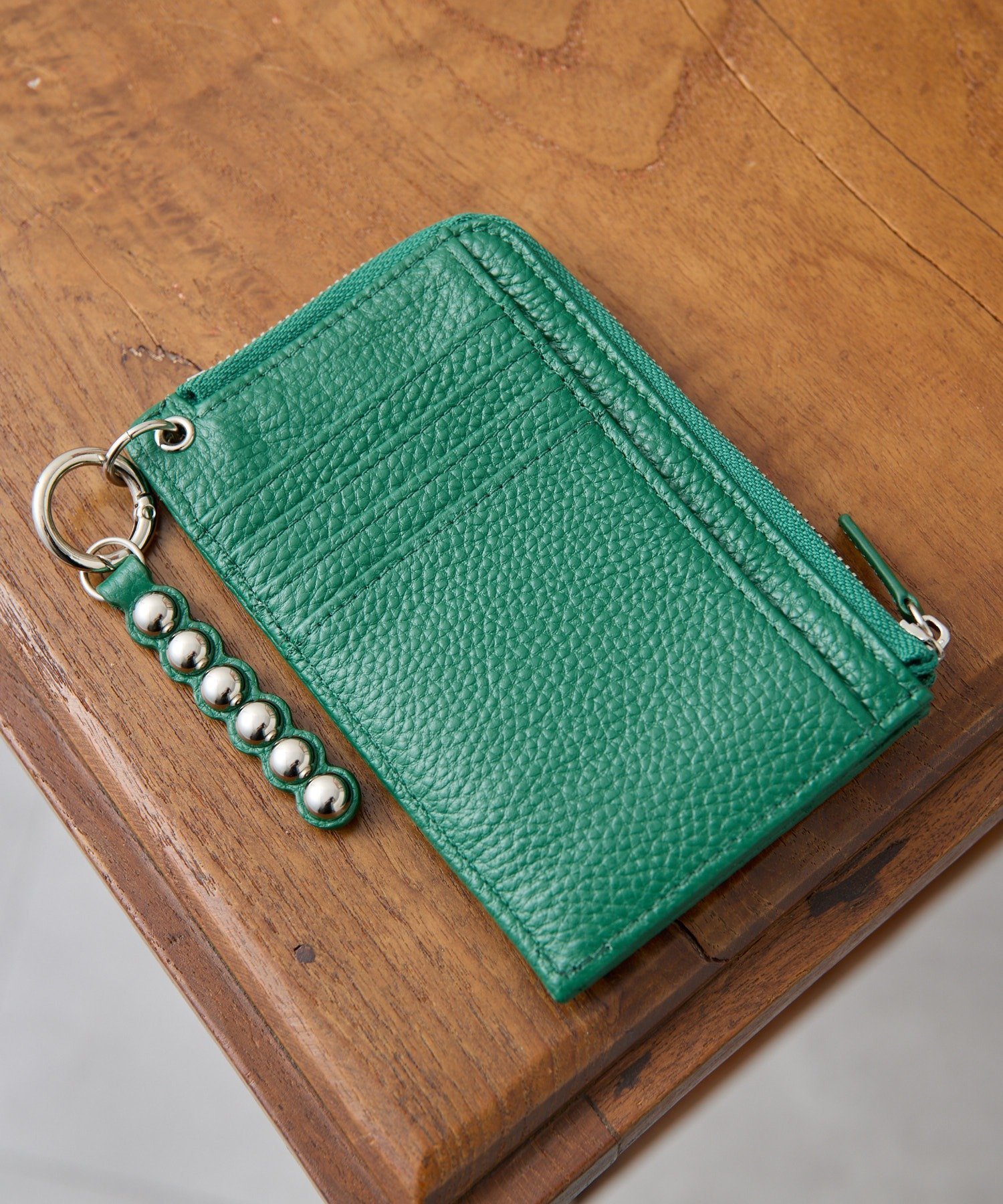 ear PAPILLONNER｜【ほし企画】本革スタッズフラグメントケース