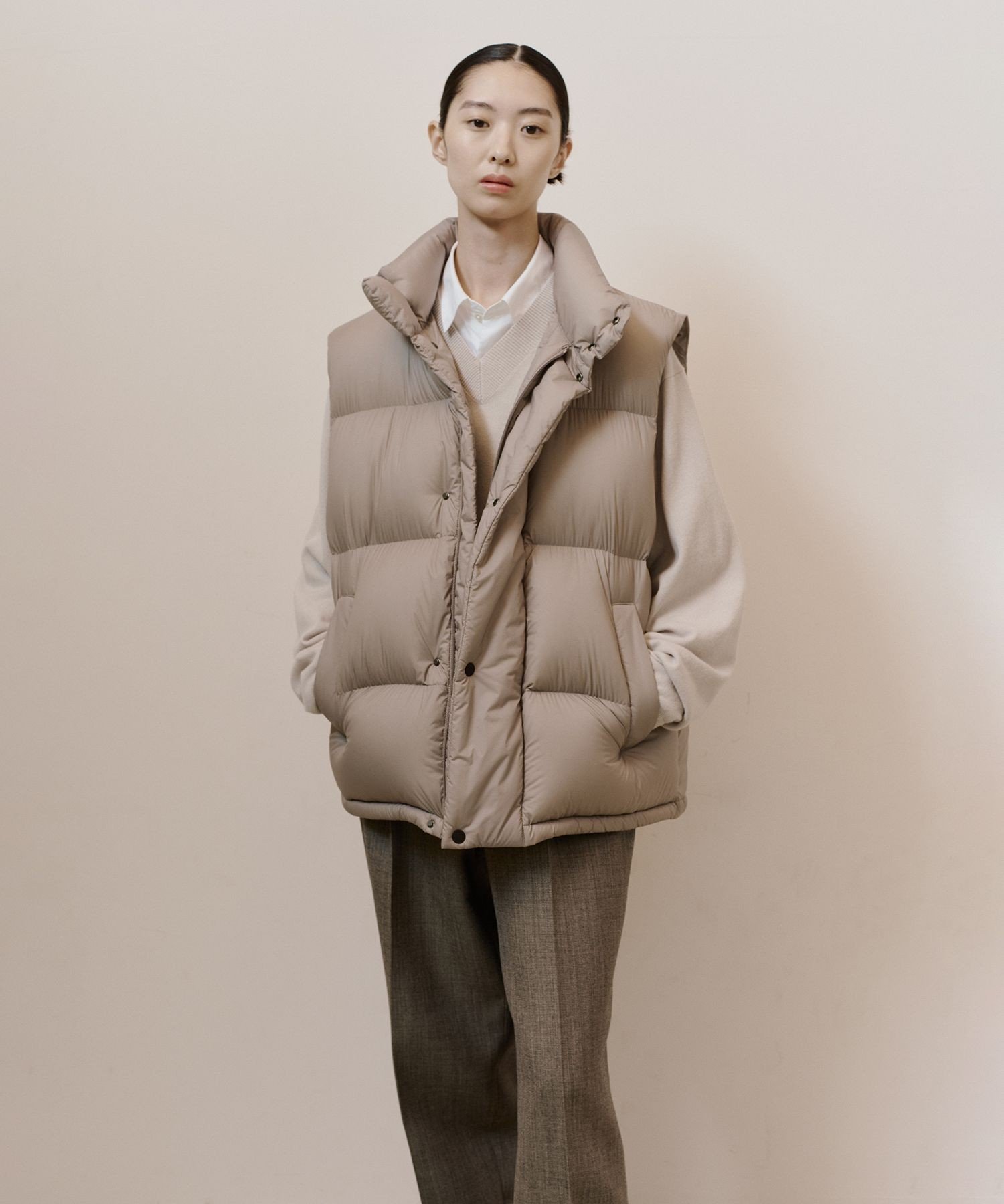 ADAM ET ROPE'｜【ACT_81 Monta】超軽量 ボリューム ダウンベスト