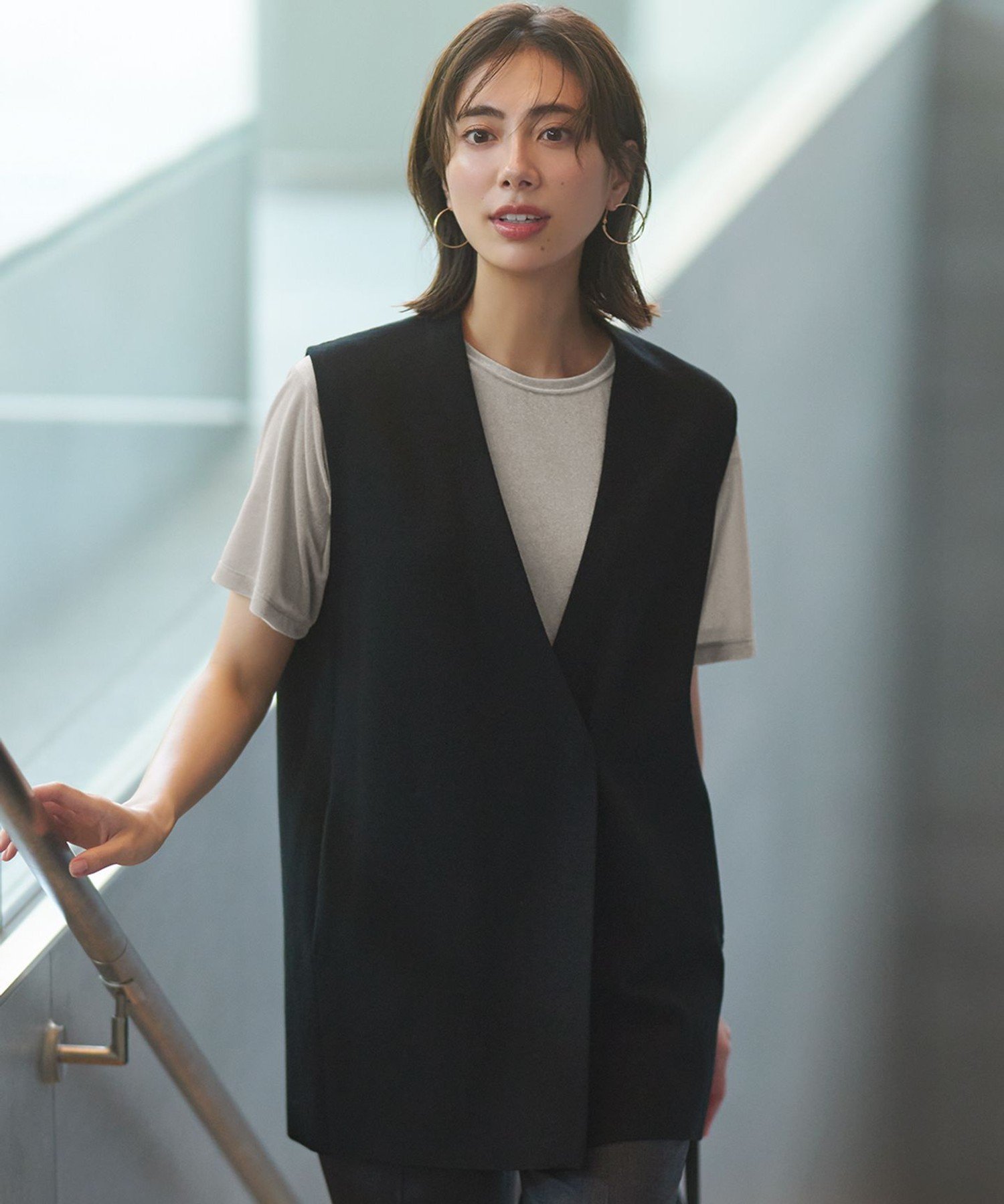 23区｜【洗える/吊り干しOK】ヴィスコースストレッチ ニットベスト