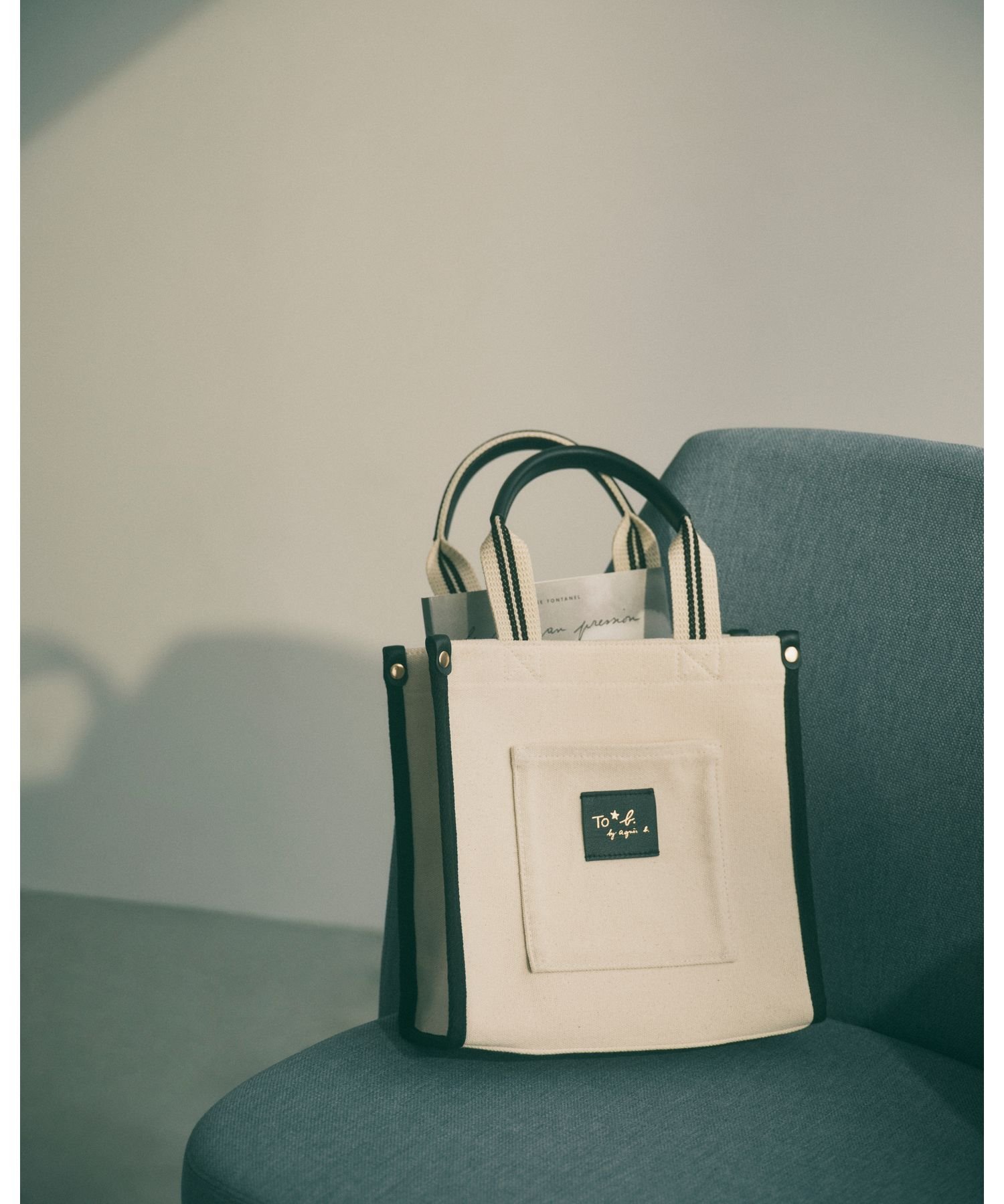 agnes b.｜ロゴ レザーネーム ミニ トートバッグ | Rakuten Fashion