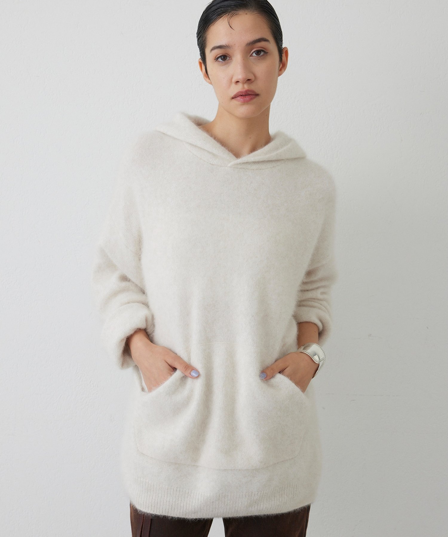 Whim Gazette｜【THE PAUSE】ファーニットフーディープルオーバー