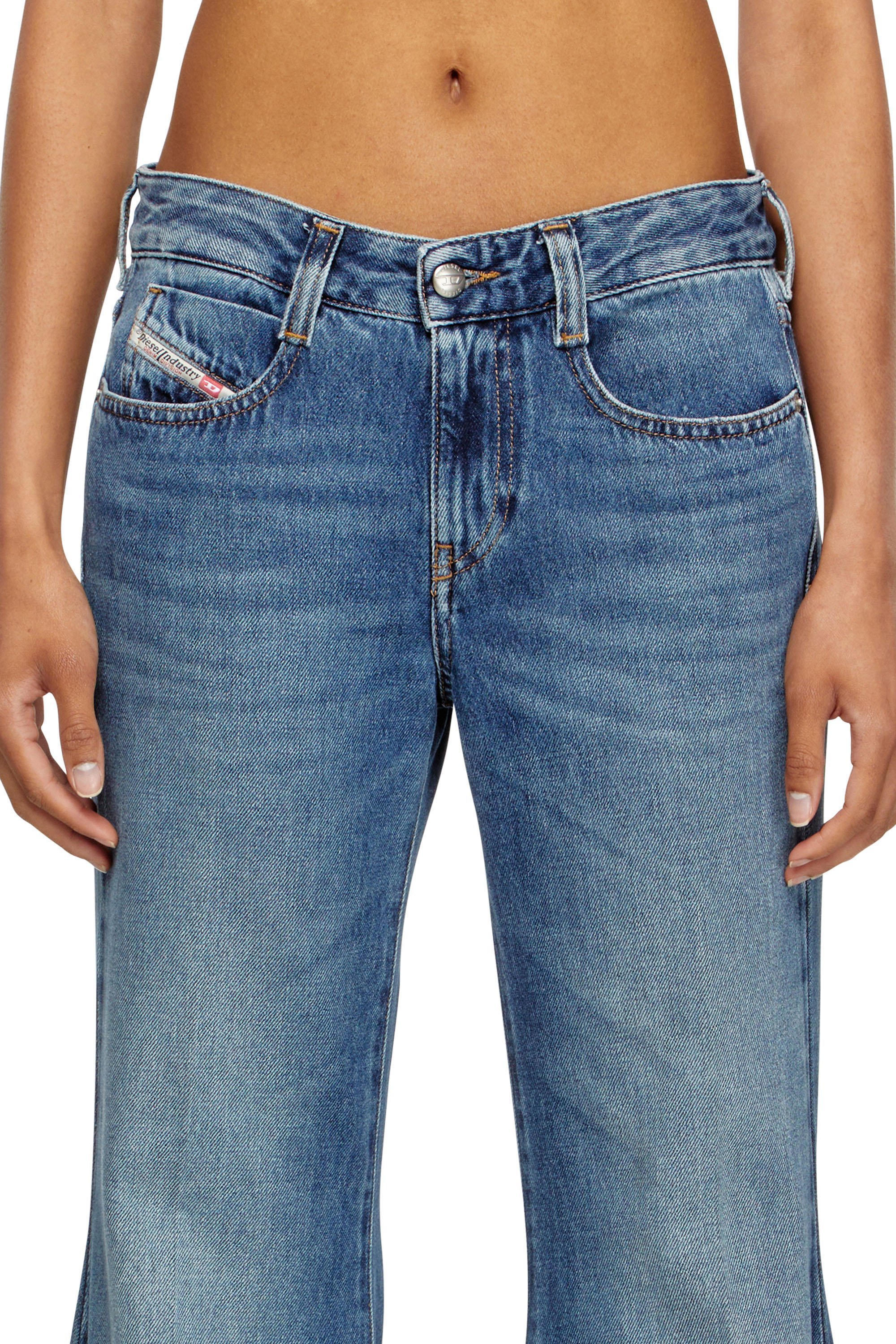 DIESEL｜ウィメンズ デニムパンツ FLARE 1970 D-BLEESS L.30 | Rakuten