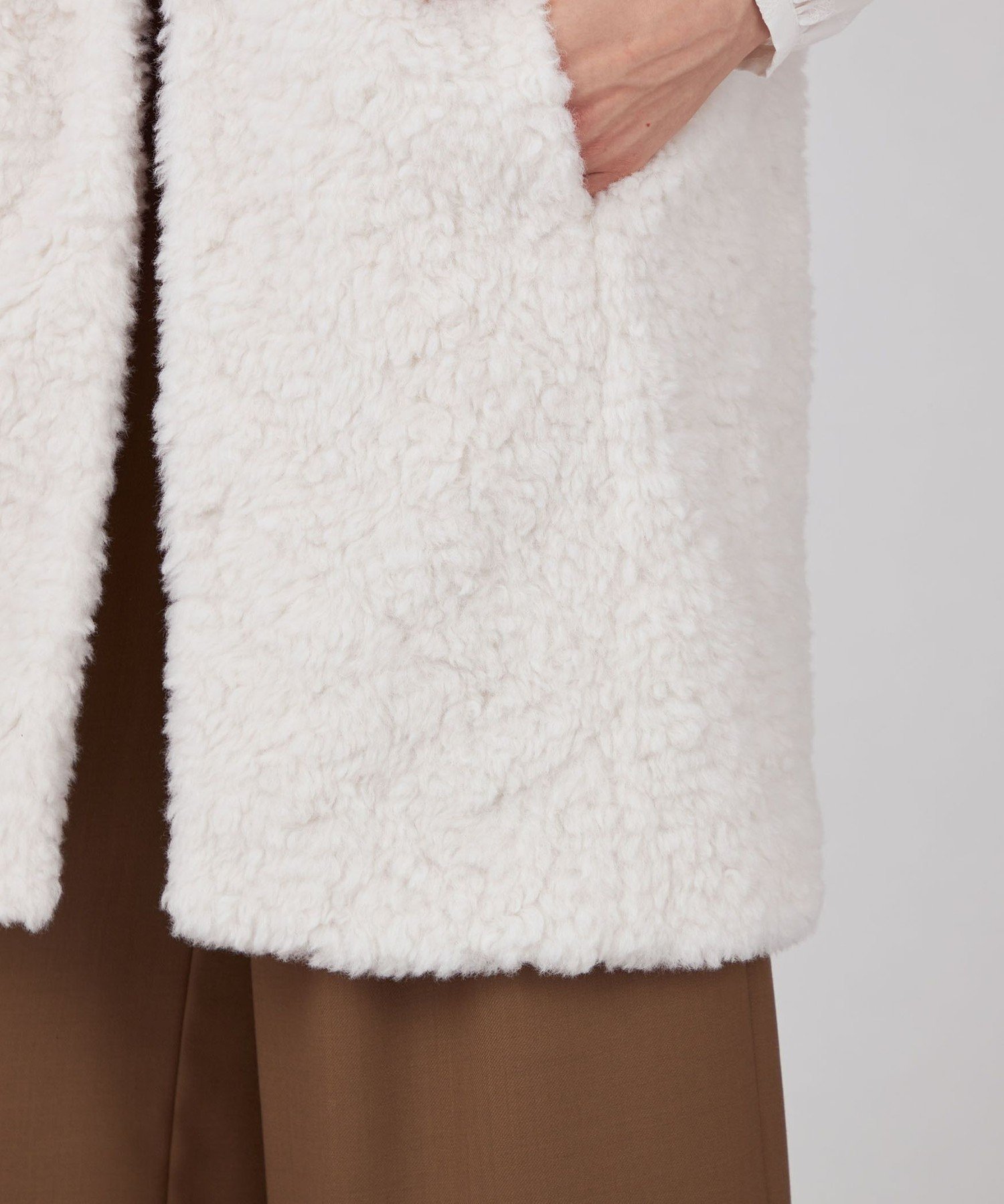 TOMORROWLAND｜ランダムファー Vネックロングジレ | Rakuten Fashion