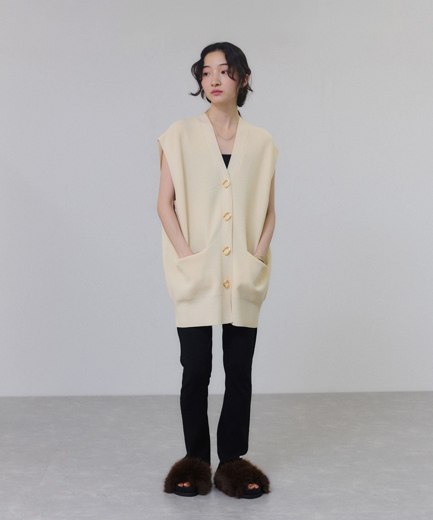 ADAM ET ROPE'｜【サステナブル】ミドルニットジレ | Rakuten Fashion