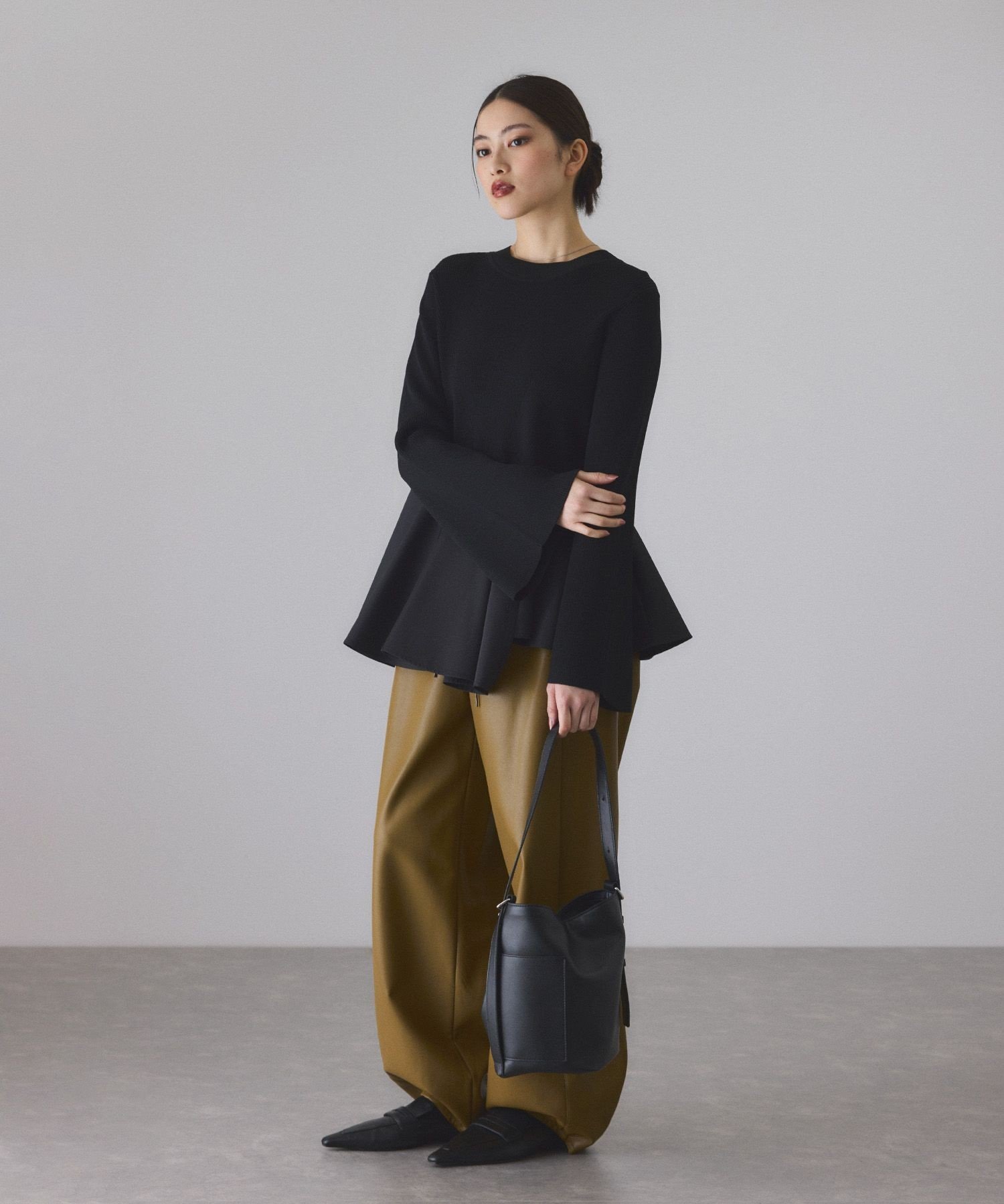 ADAM ET ROPE'｜【サステナブル】ペプラムコンビニットプルオーバー