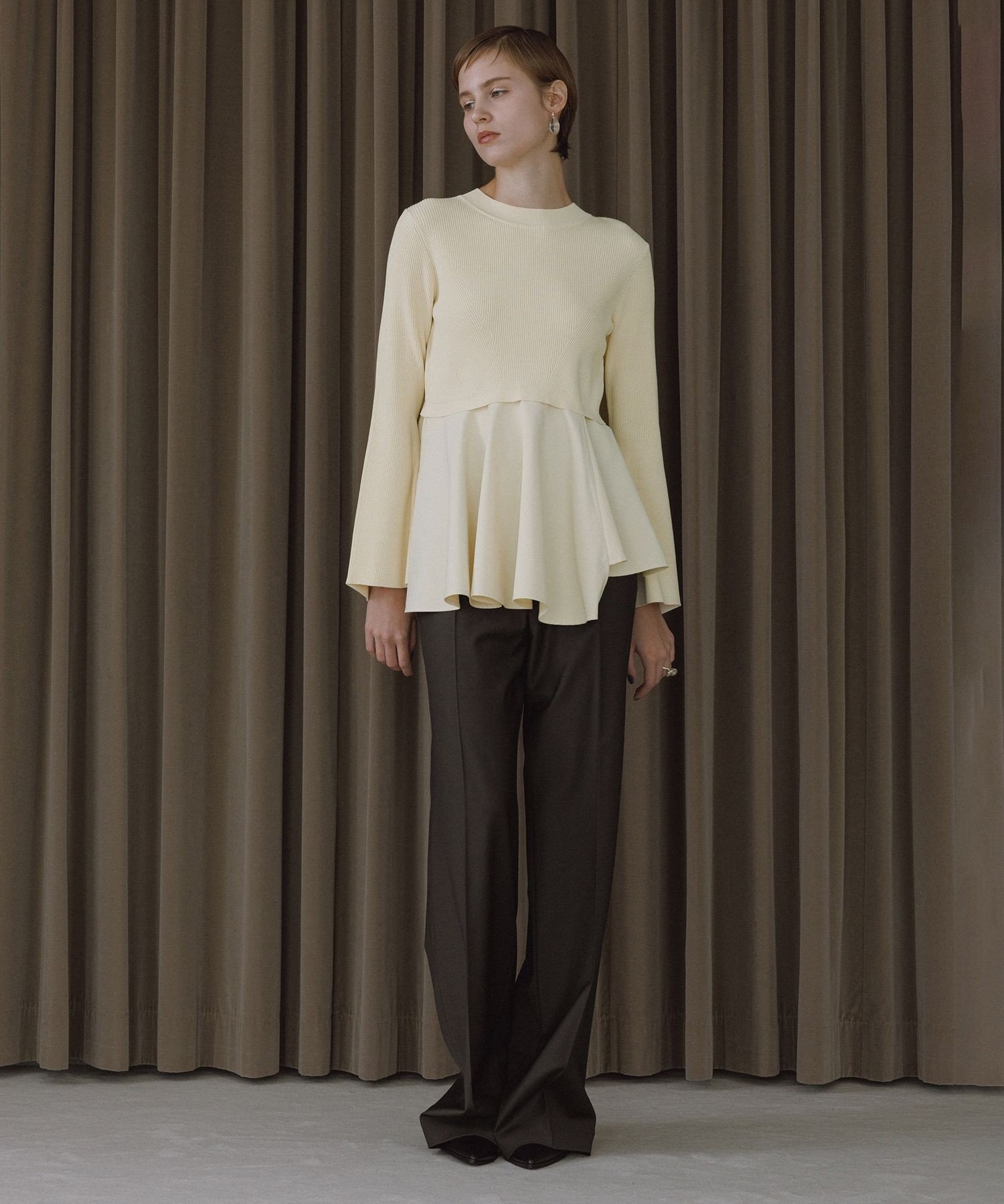 ADAM ET ROPE'｜【サステナブル】ペプラムコンビニットプルオーバー