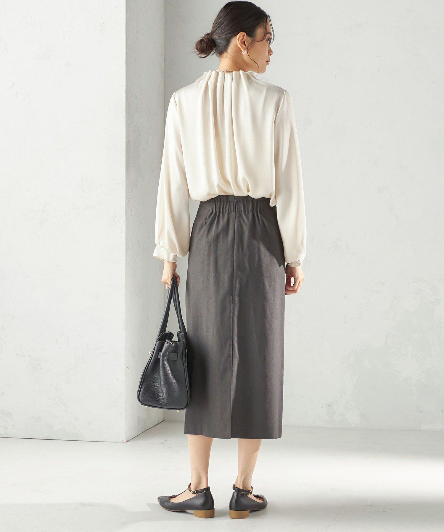 SHIPS ヴィンテージ サテン ネック ギャザー ブラウス SHIPS｜《一部追加予約》【一部WEB限定】<手洗い可能>ヴィンテージ