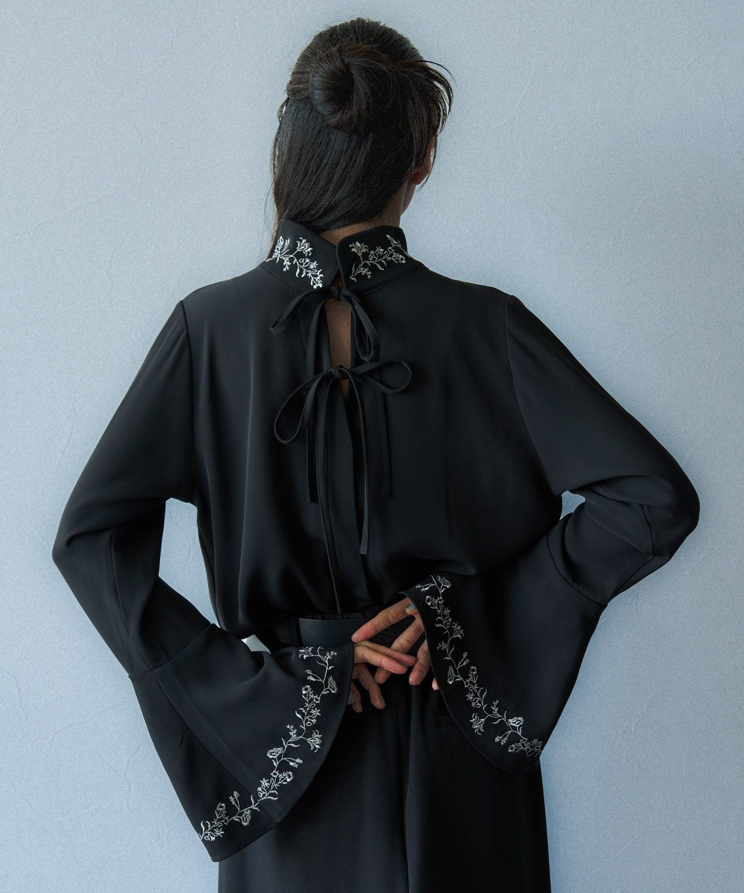 HARE 2WAYシシュウブラウス ブラック 2WAYシシュウブラウス(HARE)