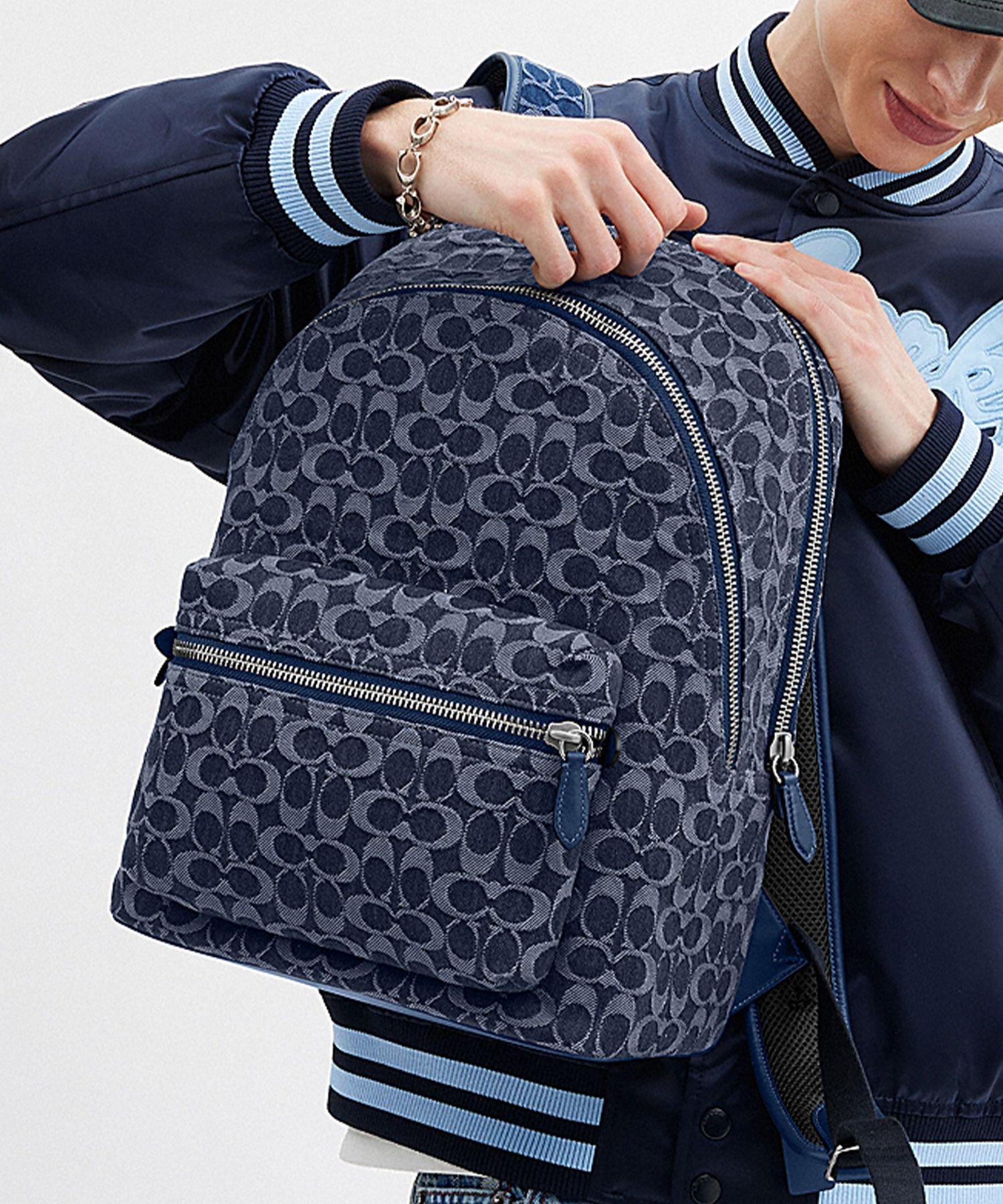 新品COACH コーチスプリントスリムバッグデニムリュックバッグ男女兼用