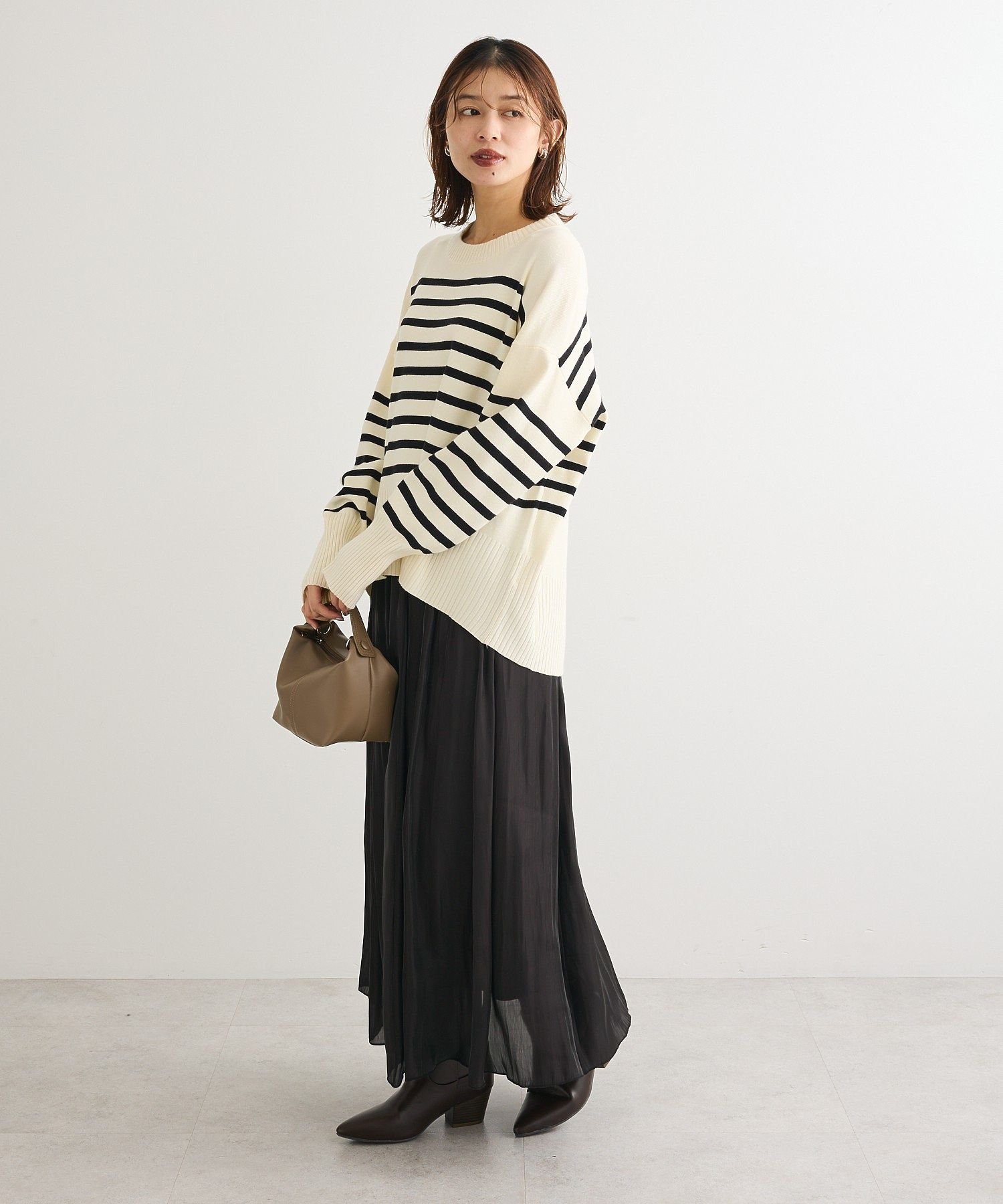 Green Parks｜シャイニーサテンセルフプリーツギャザーフレアスカート