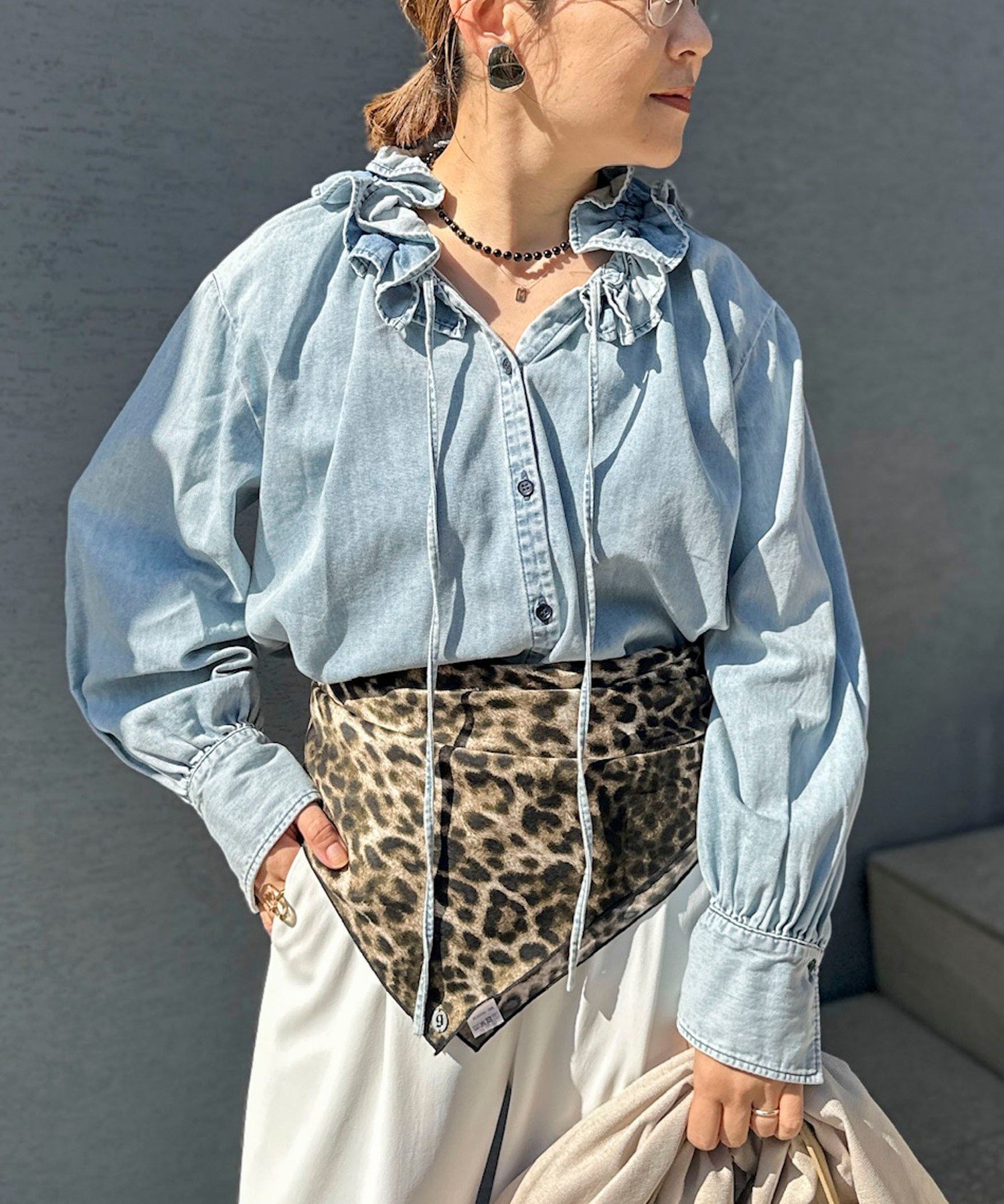 NOLLEY'S｜【RM denim】フリルギャザーデニムブラウス | Rakuten