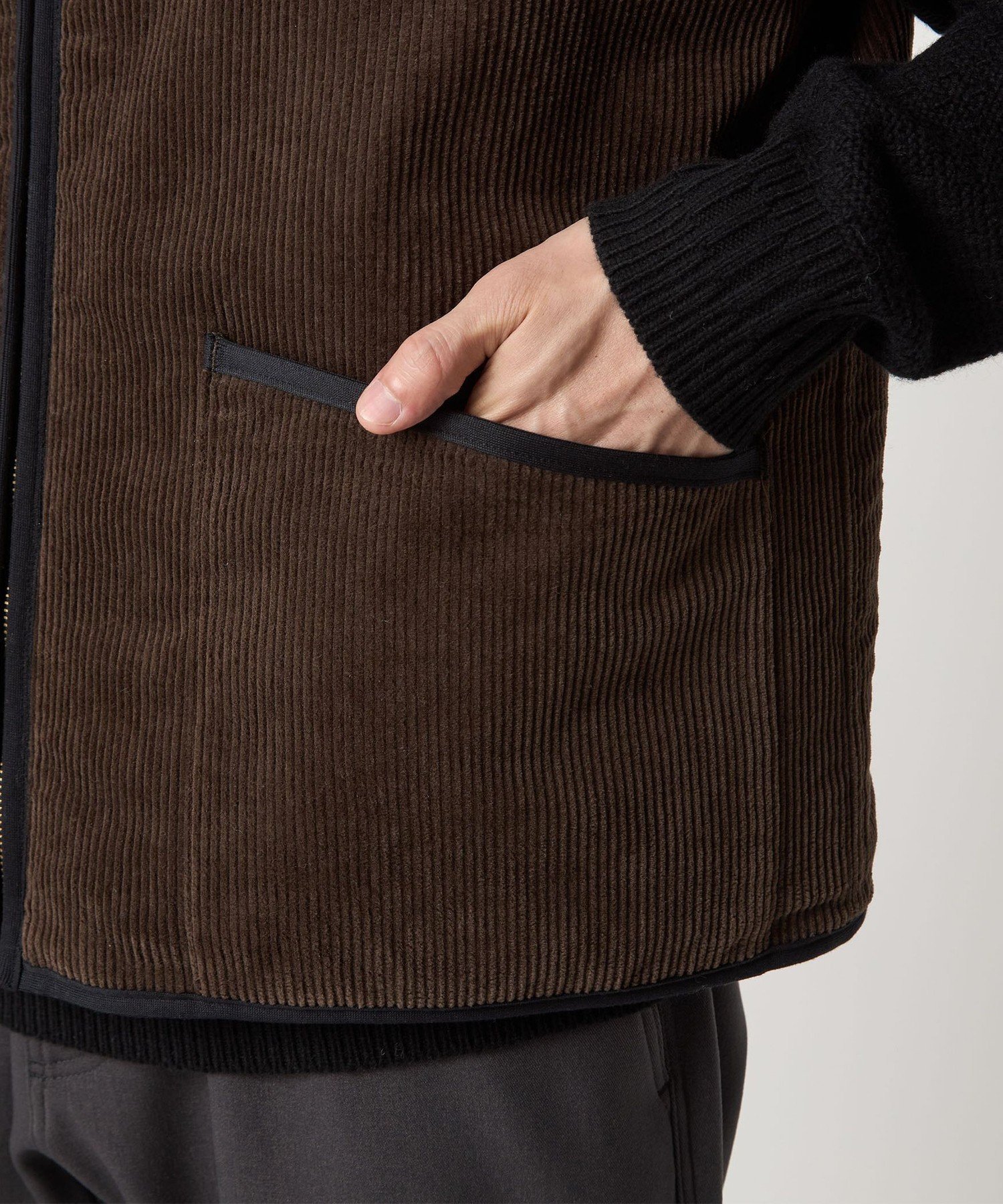 リバーシブルフェイクファーコーデュロイ ベスト 40 ブラウン UNITED ARROWS green label relaxing｜【別注】<Barbour>リバーシブル