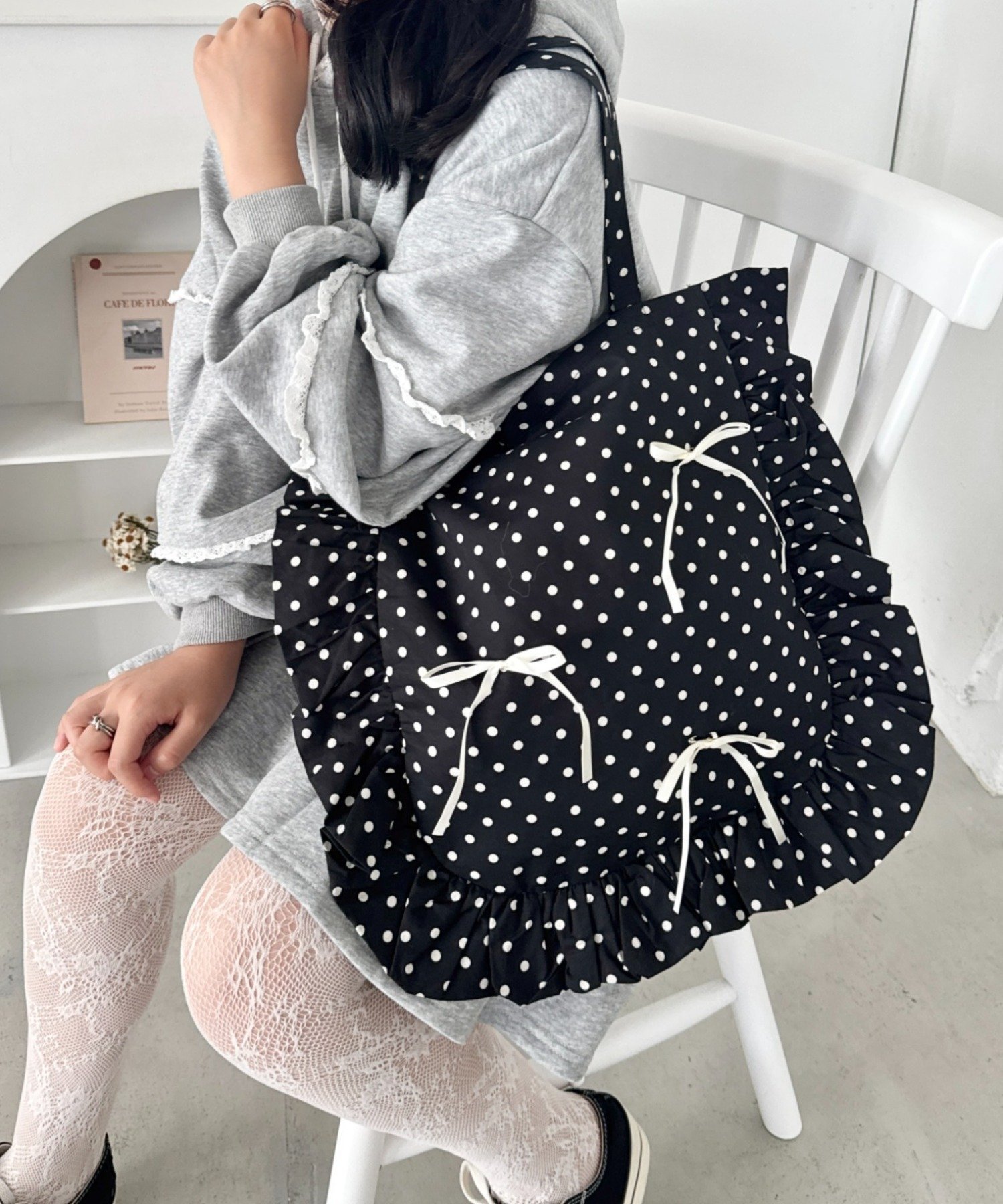 Outfitter lab｜【リボン取り外し可能】ドットフリルトートバッグ
