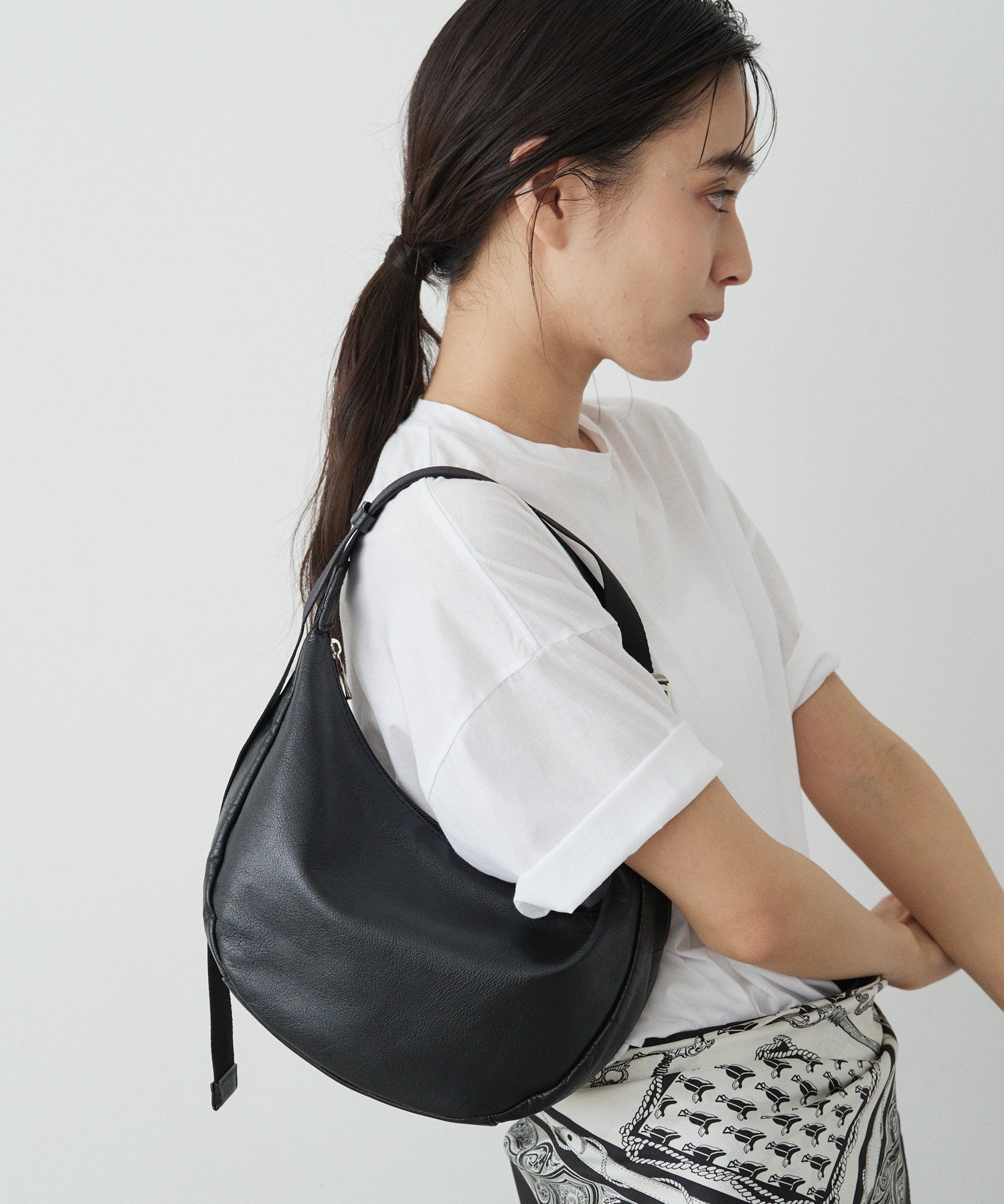 russet｜【20%ポイントバック】《3/4~価格改定》ソフトレザーラウンド