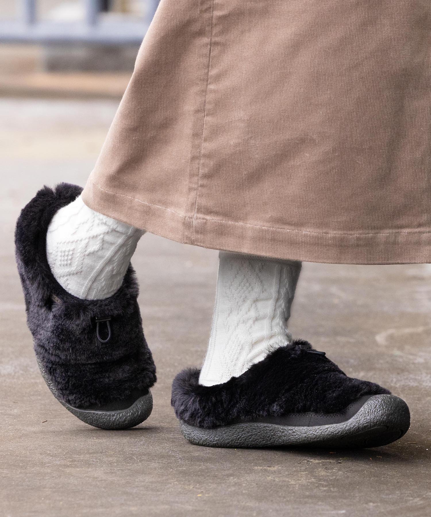 KEEN｜WOMEN HOWSER III SLIDE レディース ハウザー スリー スライド