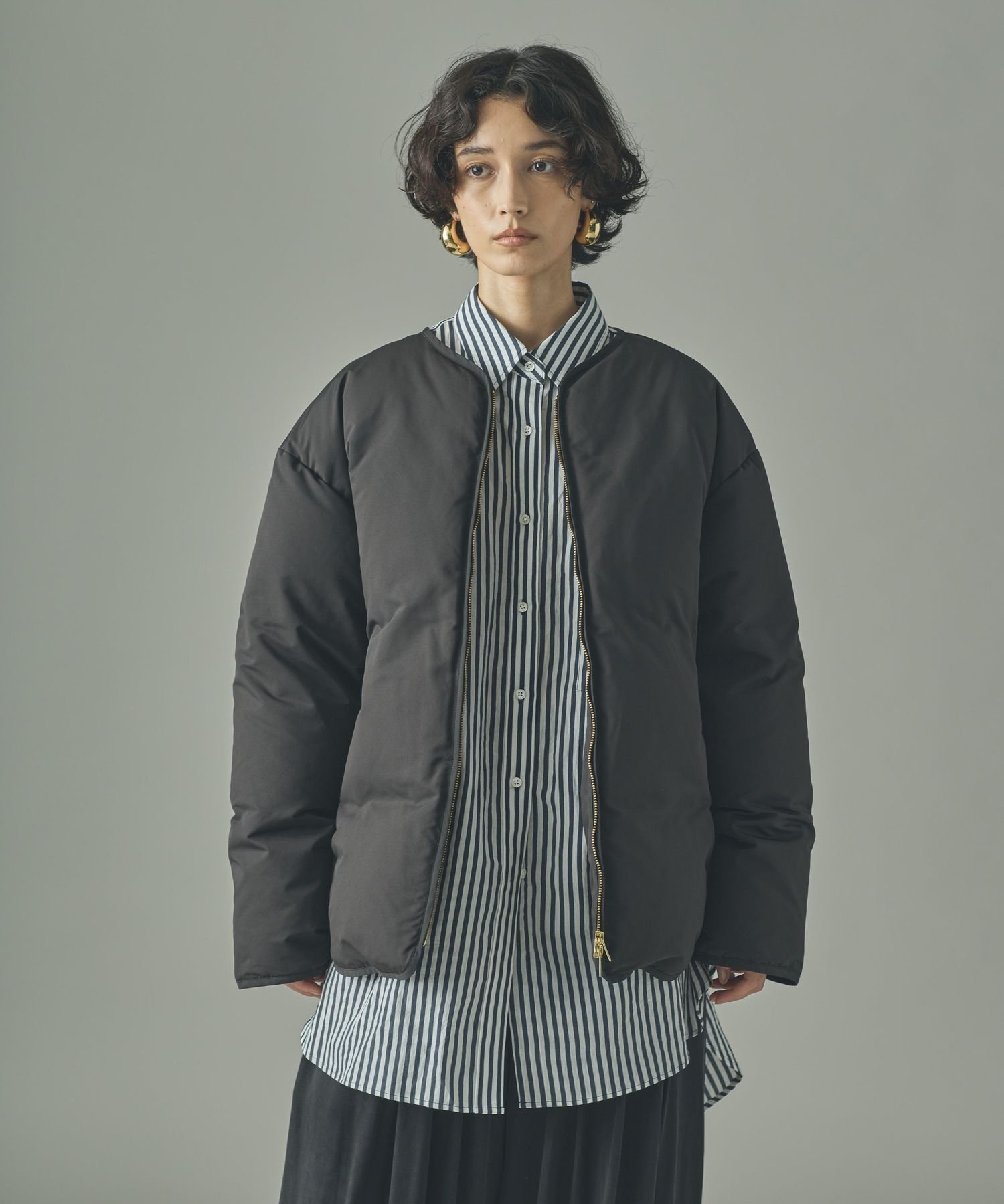 Curensology｜サイドジップノーカラーダウンジャケット | Rakuten