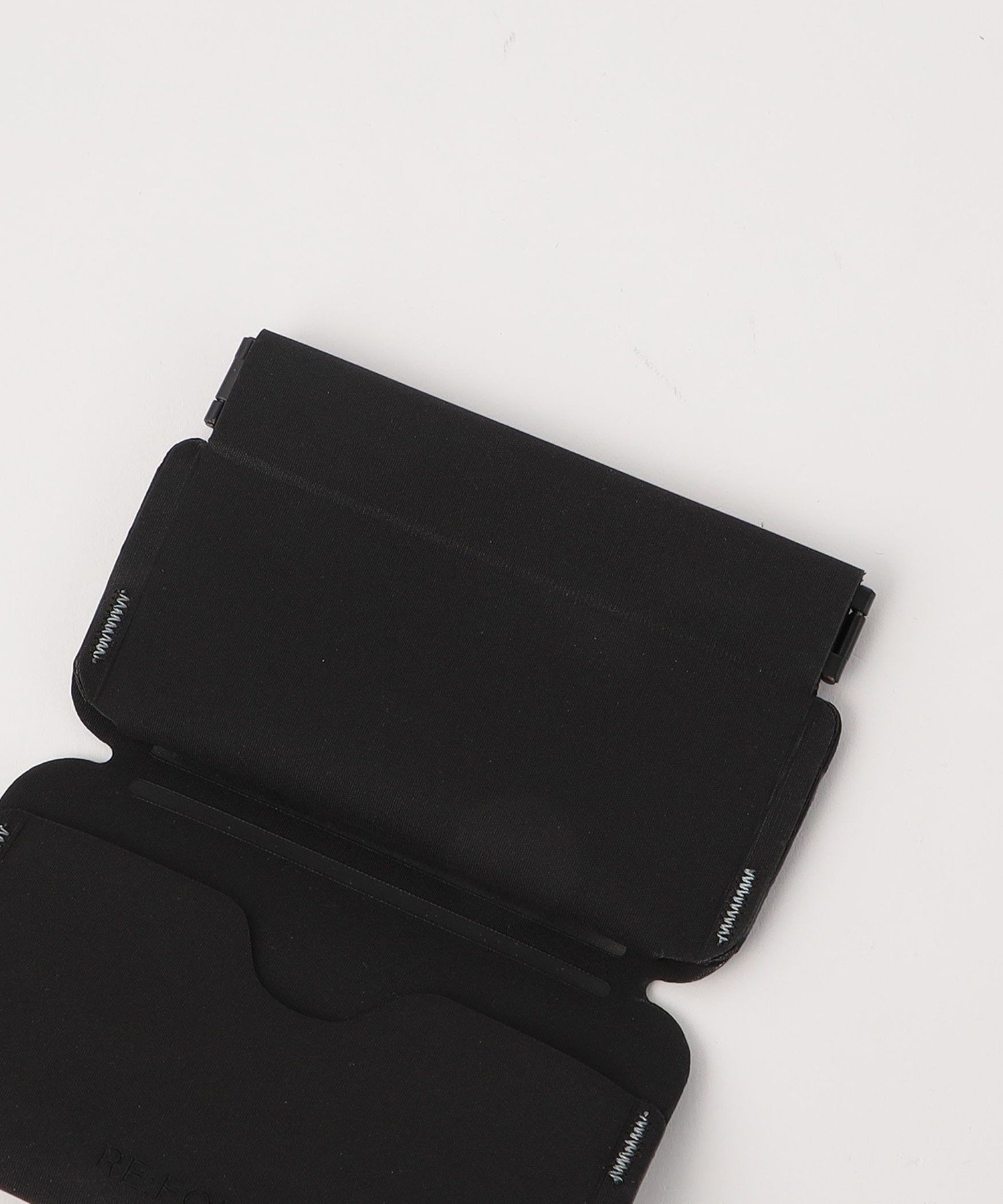 RE:FORM® RE:01 (スリーブ) ケース　ミニマリスト RE:FORM® RE:01 (コインスリーブ)