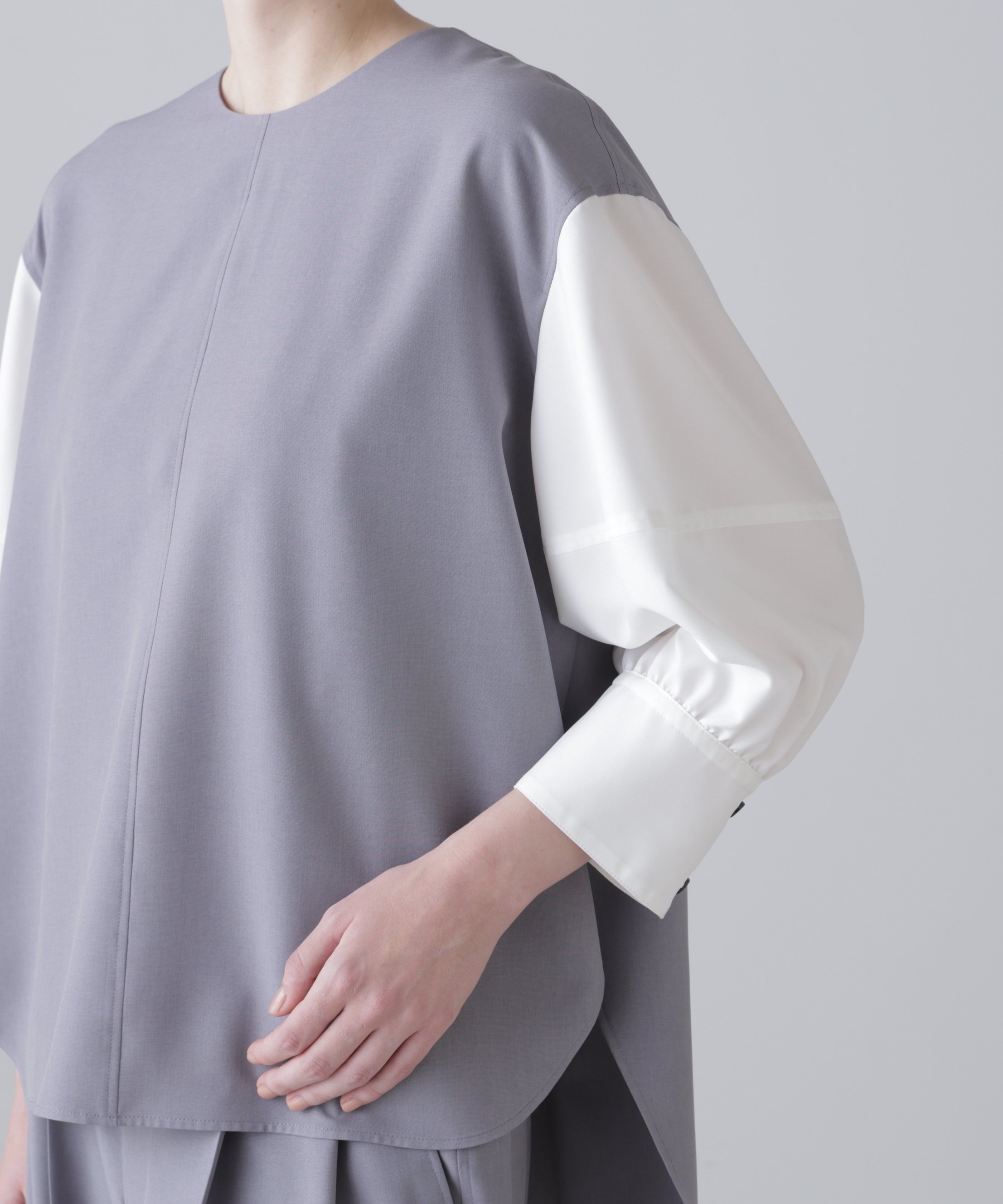 ADORE｜◇ファンクショナルプレーンクロスブラウス | Rakuten Fashion