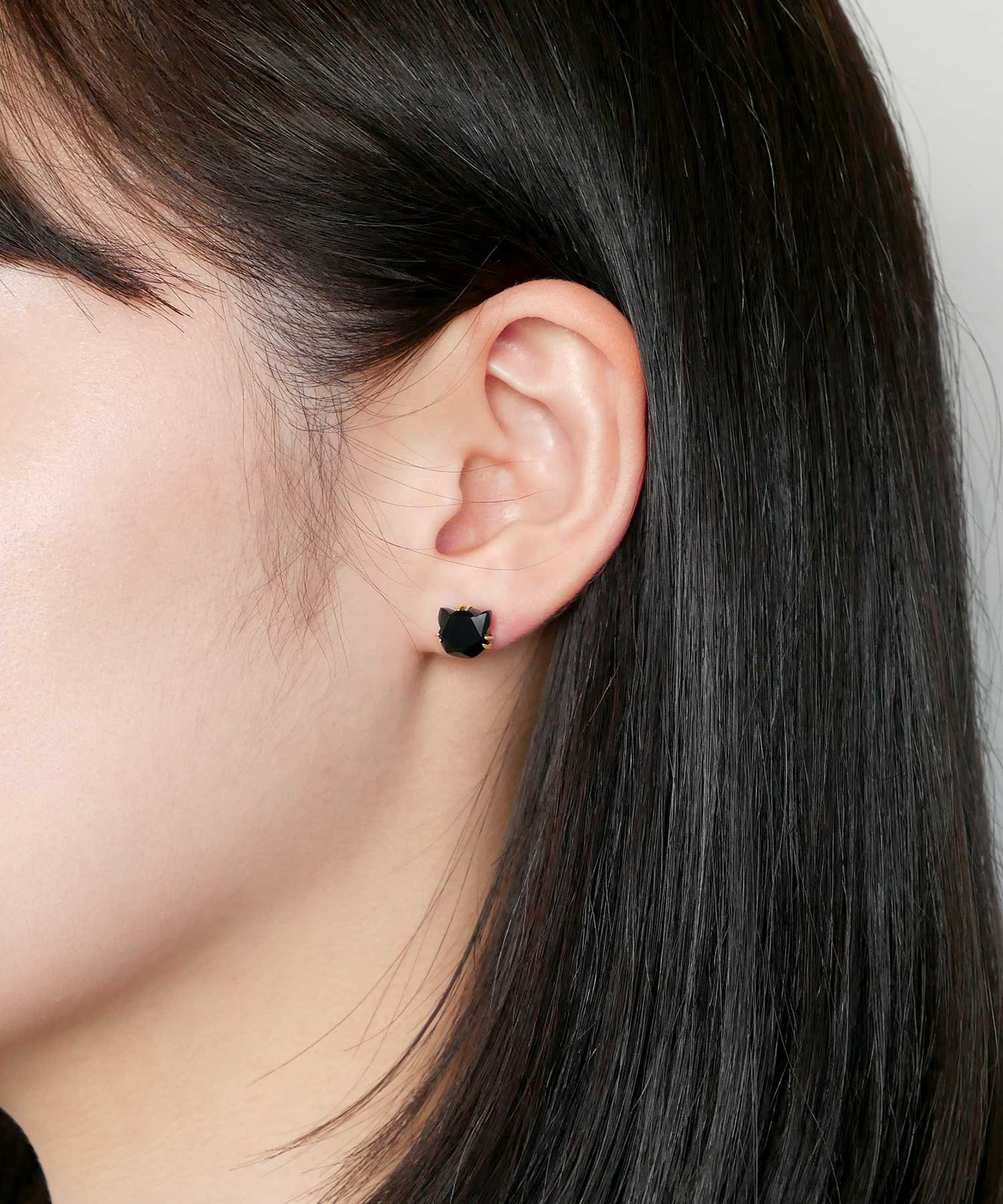va vendome aoyama｜K10YG ねこ ブラックカルセドニー ピアス(片耳用
