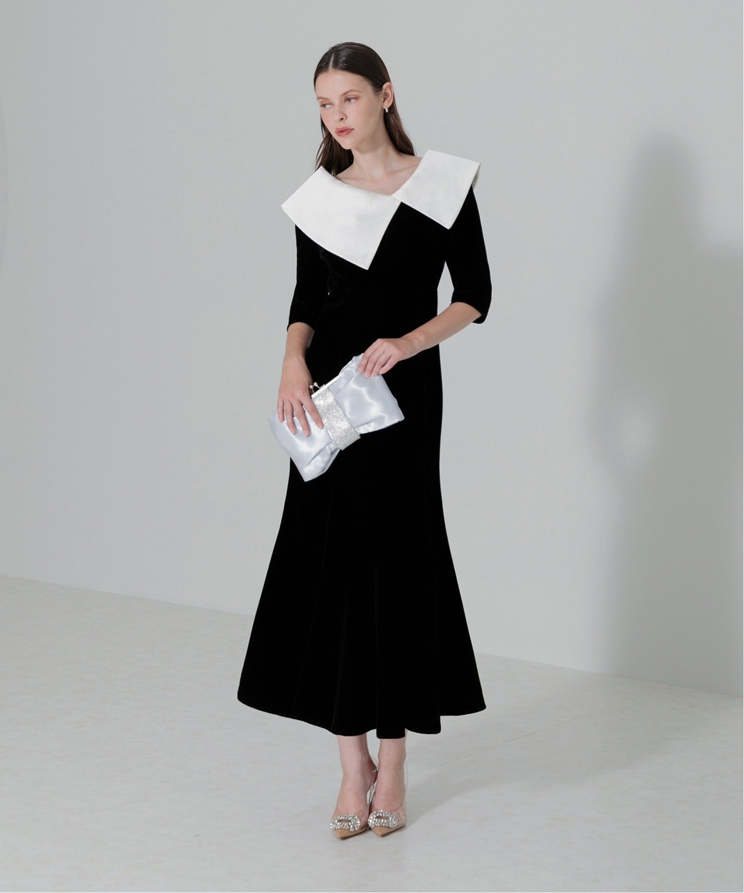 Leja｜LEJA/配色アシンメトリービッグカラーベロアマーメイド