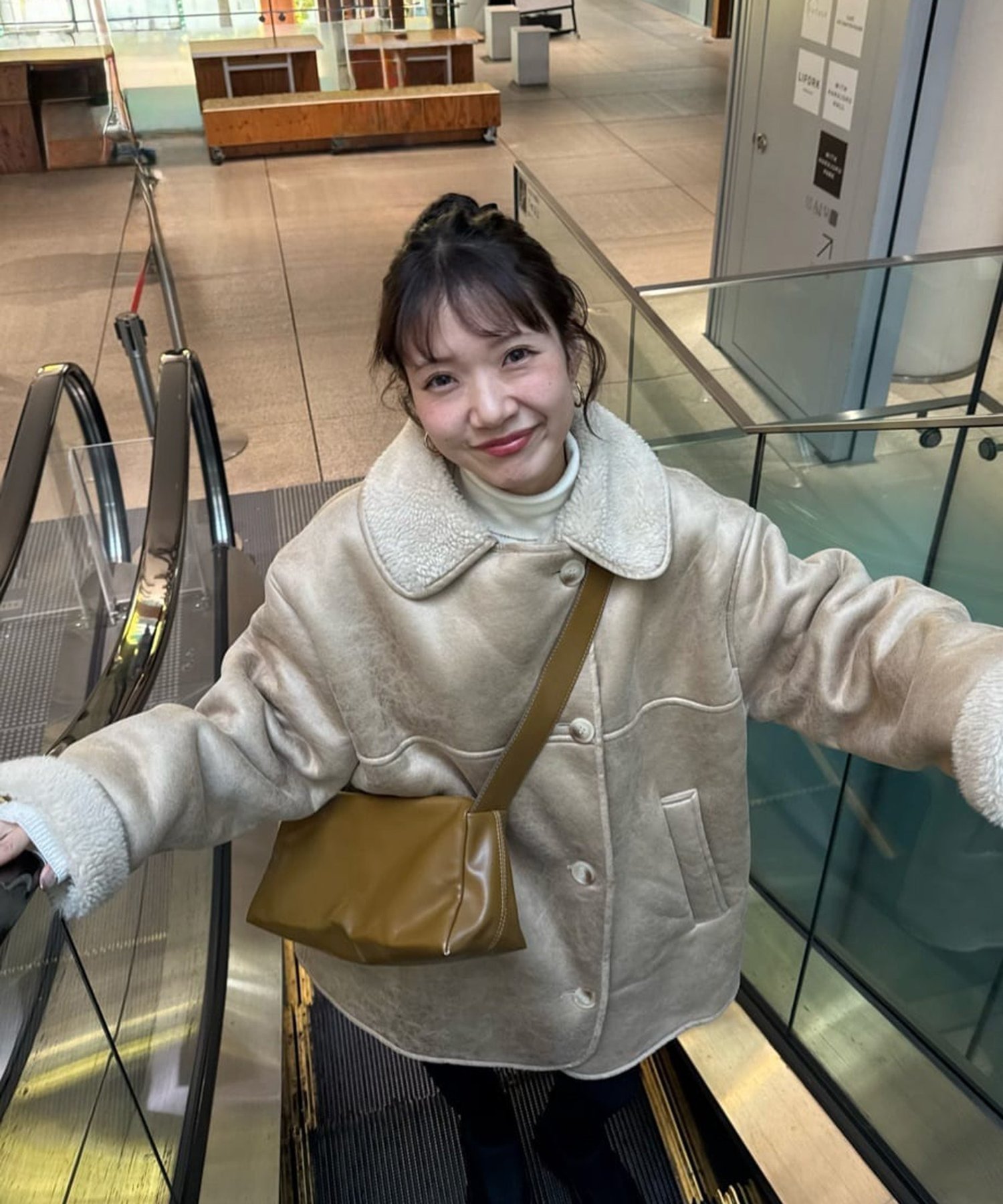 Discoat｜フェイクムートンミドルコート | Rakuten Fashion(楽天