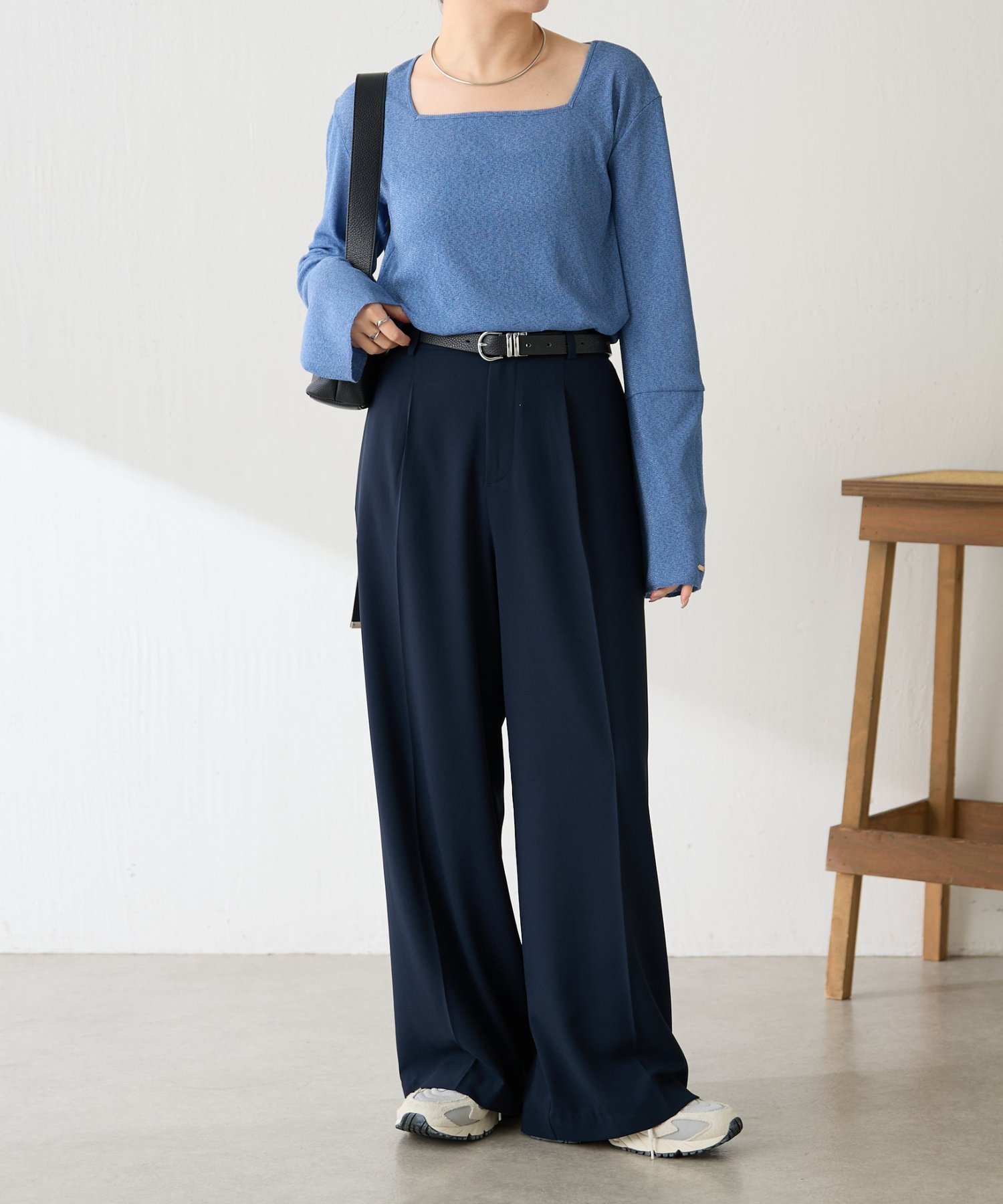 COLLAGE GALLARDAGALANTE｜シアーラメリブスクエアカットソー