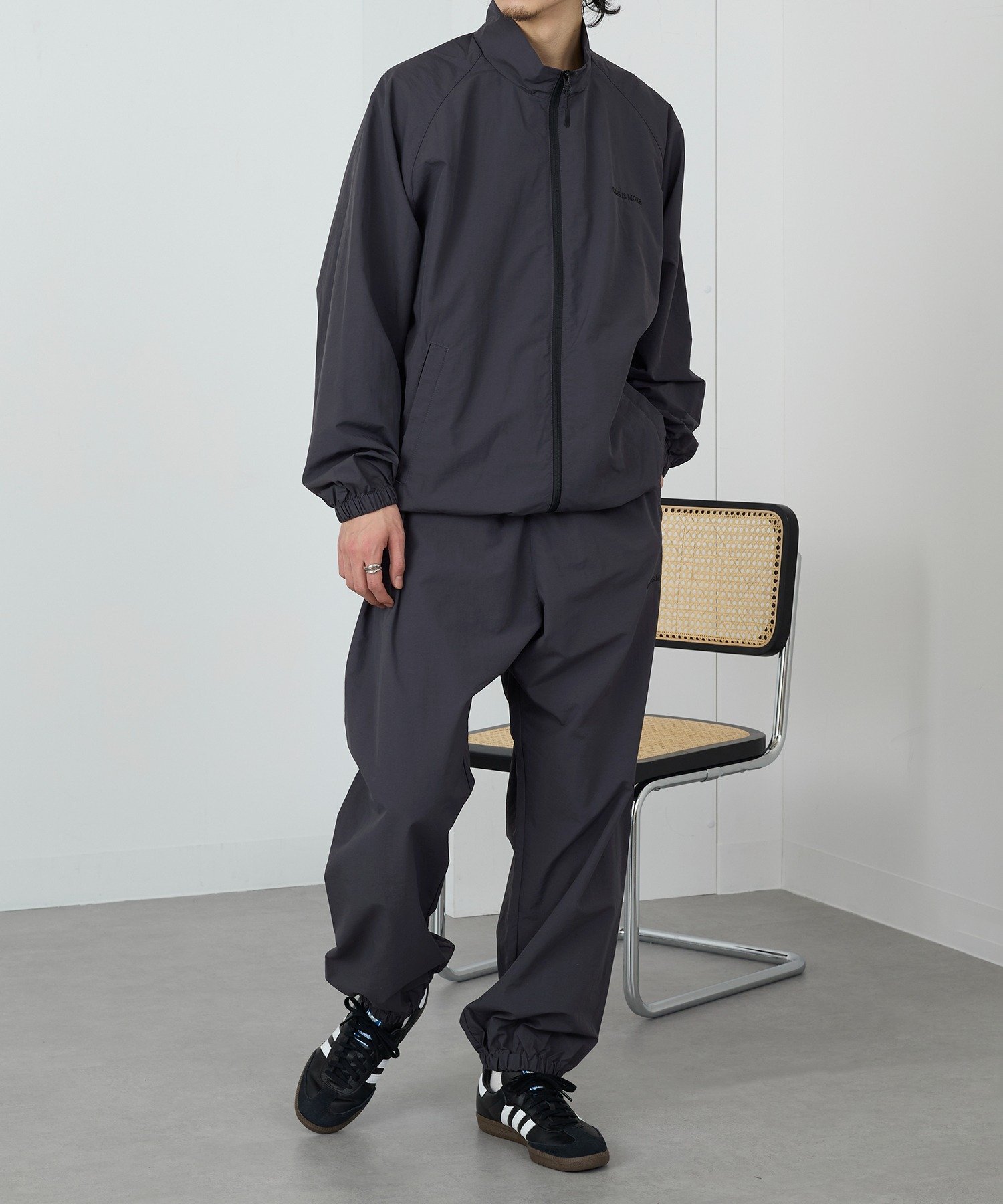 SETUP7｜MAISON CLUB/ワンポイント刺繍 ナイロントラックパンツ