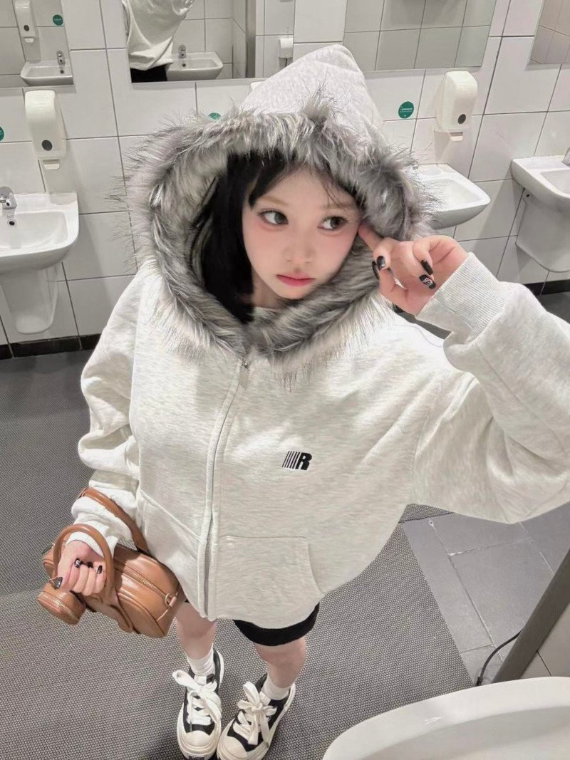 DIAVEL｜【秋冬新作】ファー付きフードゆったりスウェットパーカー