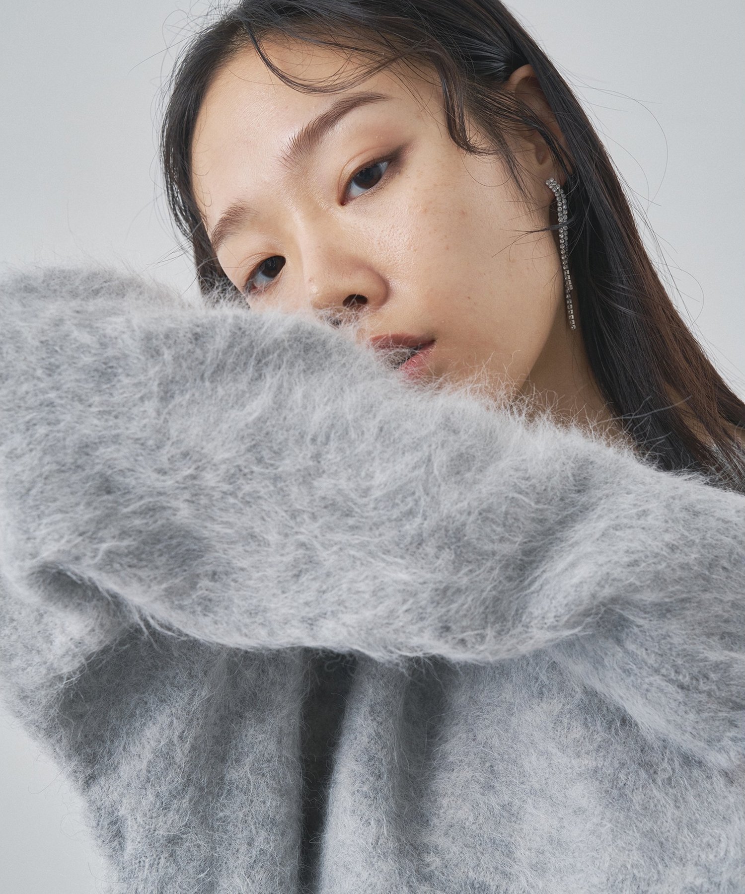 Whim Gazette｜スーリーアルパカクルーネックプルオーバー | Rakuten