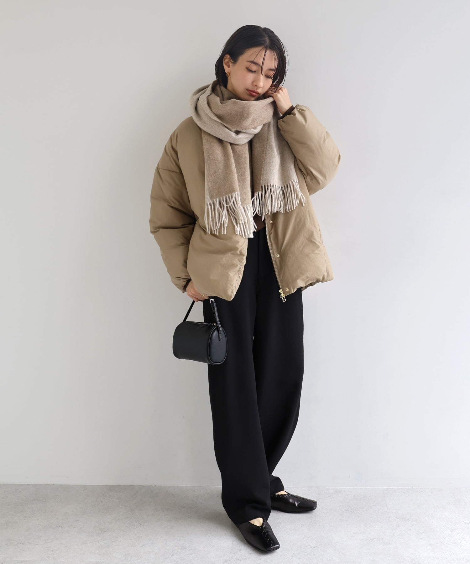 andme｜ノーカラー サイドジップ ダウンジャケット evernavy エバー