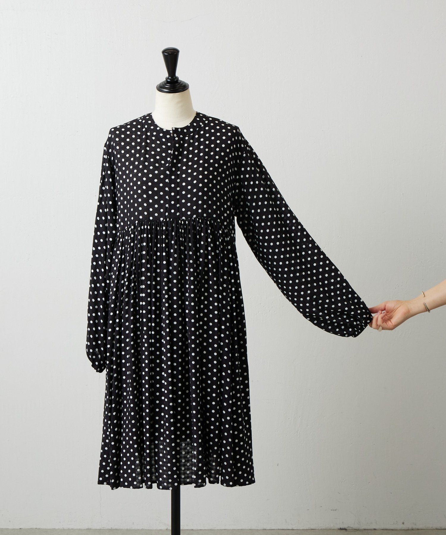 BEARDSLEY｜ドットギャザーチュニック | Rakuten Fashion(楽天