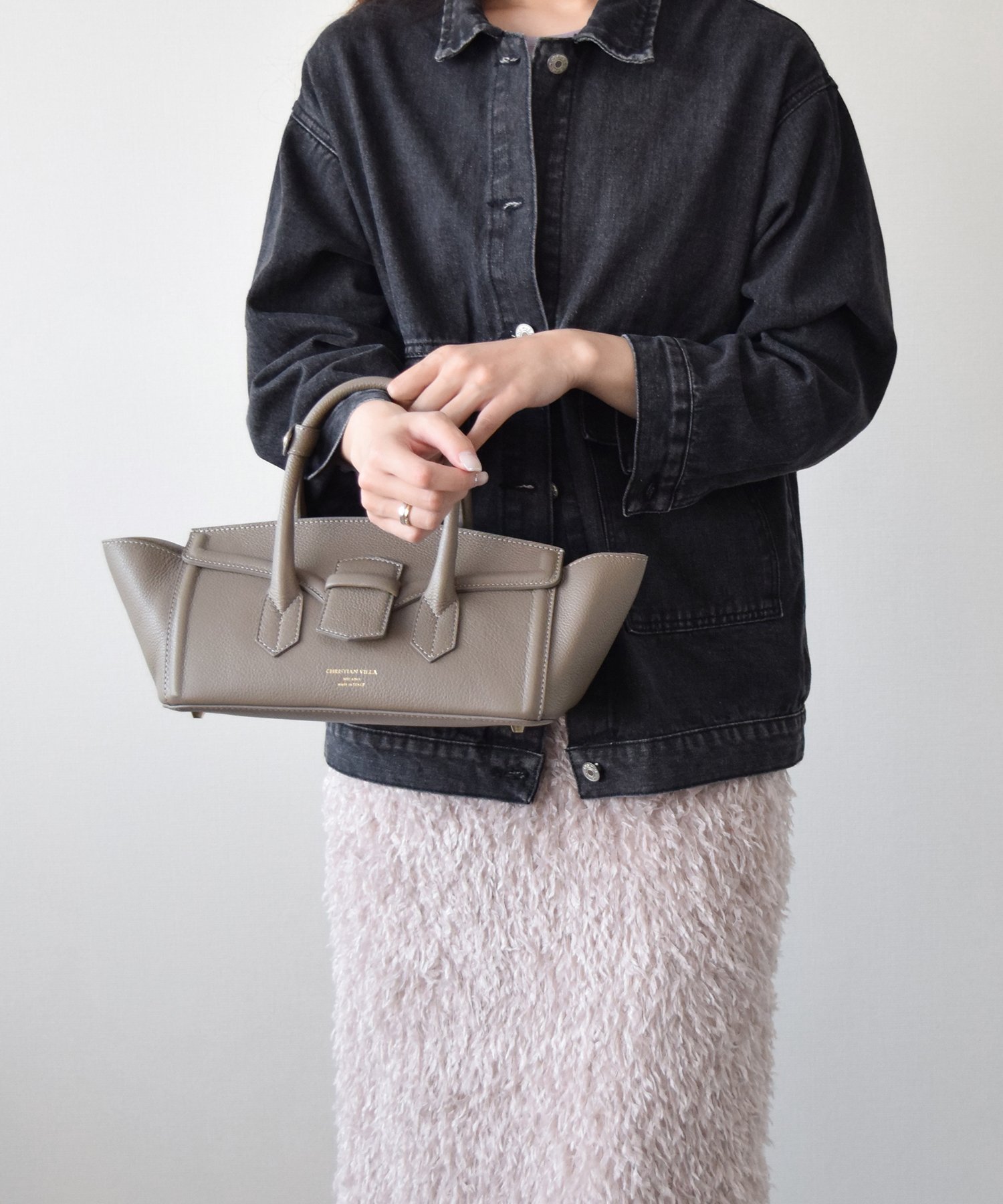 INTER-CHAUSSURES｜【CHRISTIAN VILLA】レザーワイドハンドバッグ