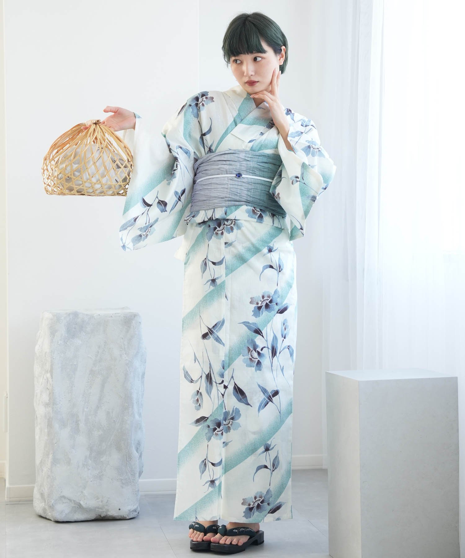 utatane｜utatane 高級変わり織 浴衣3点セット 淡いミントの霧ぼかし花