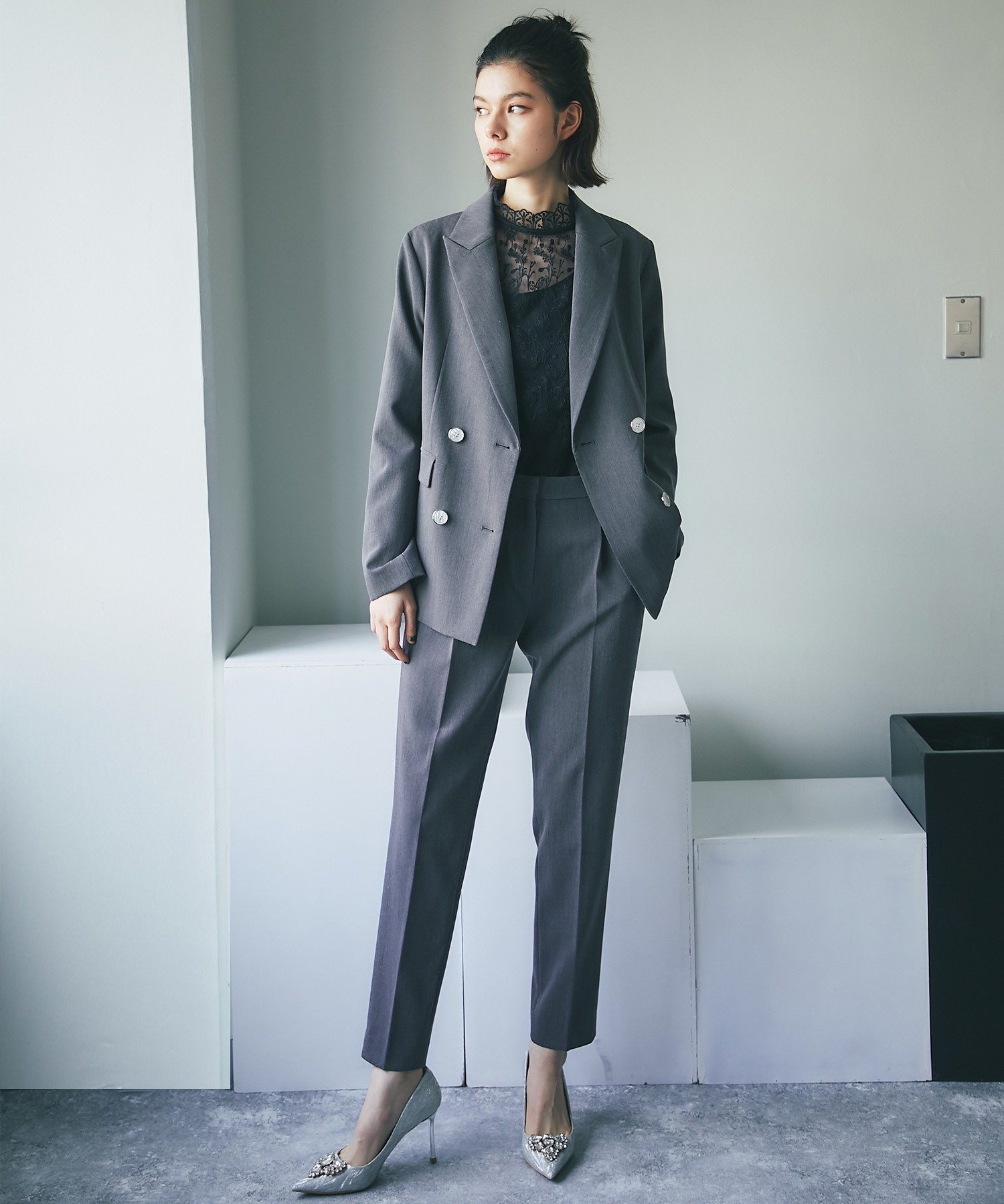 SMILE ORCHID｜ダブルジャケット&テーパードパンツスーツ2点セット