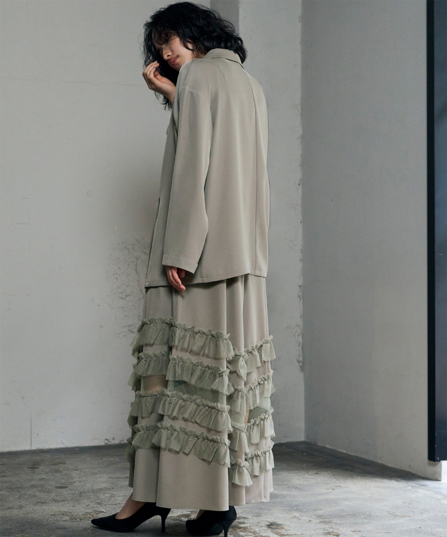 RIVER FIELD & Co.｜テーラードジャケット チュールフリルキャミ