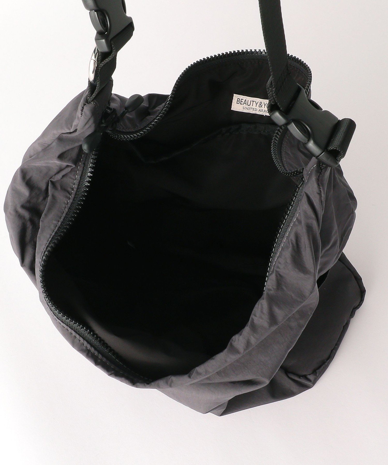 UNITED ARROWS ストーン装飾 バケットバッグ セール】ライト ナイロン