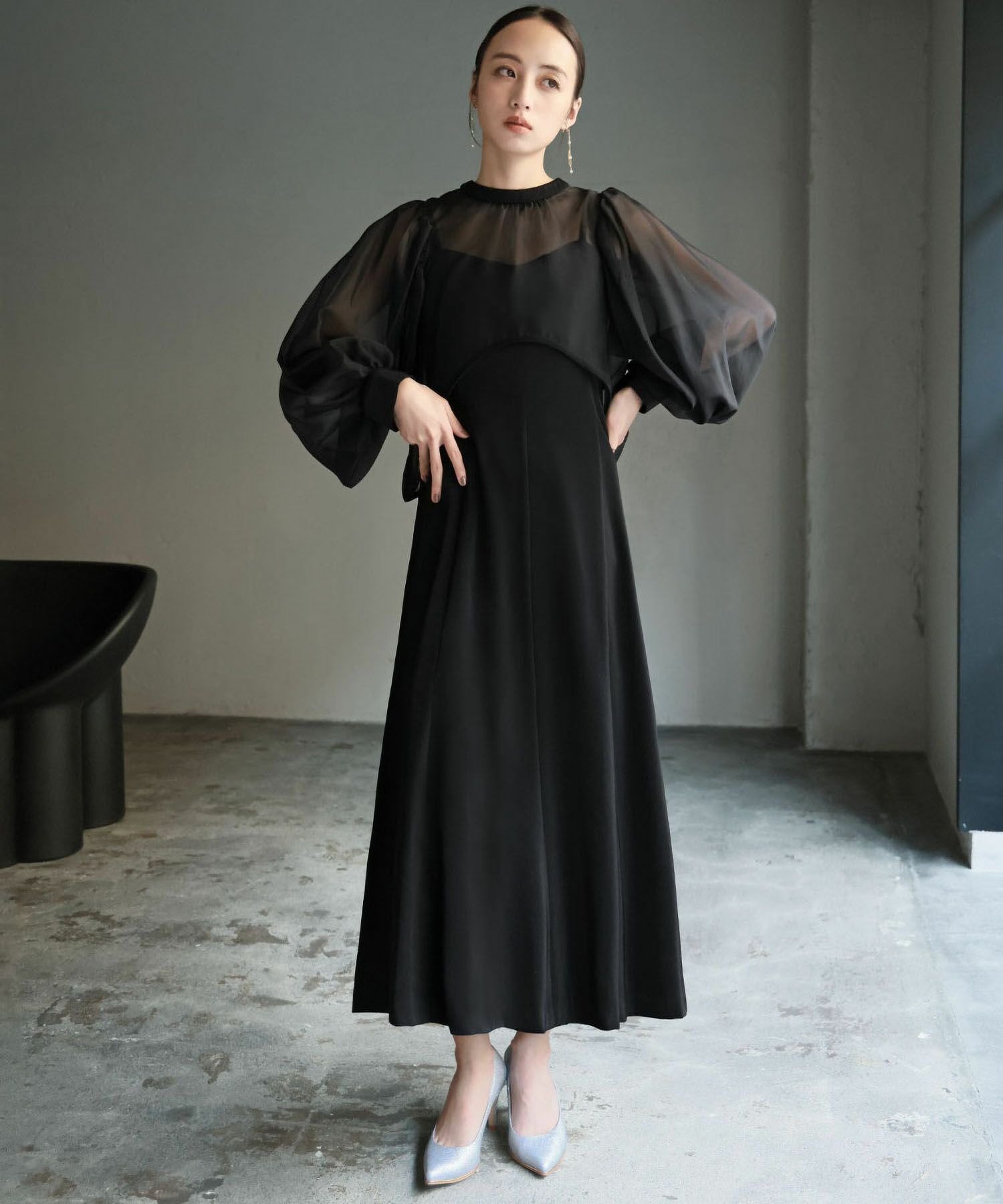 RIVER FIELD & Co.｜シアーブラウス&マーメイドワンピースのレイヤード