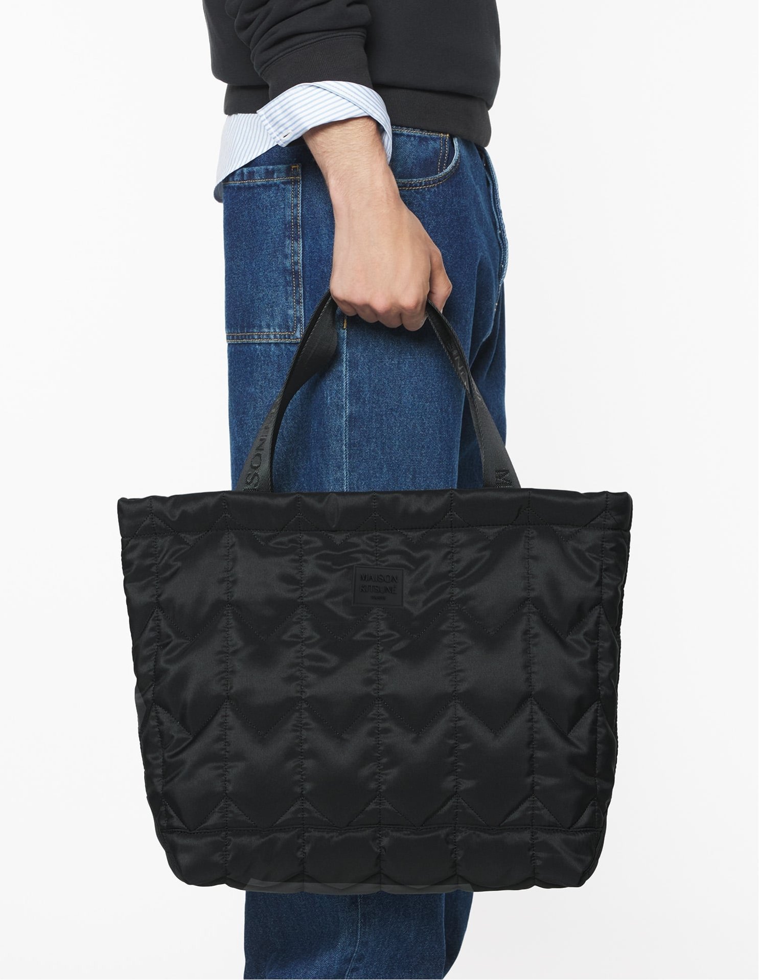MAISON KITSUNE｜Maison Kitsune/(M)CHEVRON QUILTED LARGE TOTE