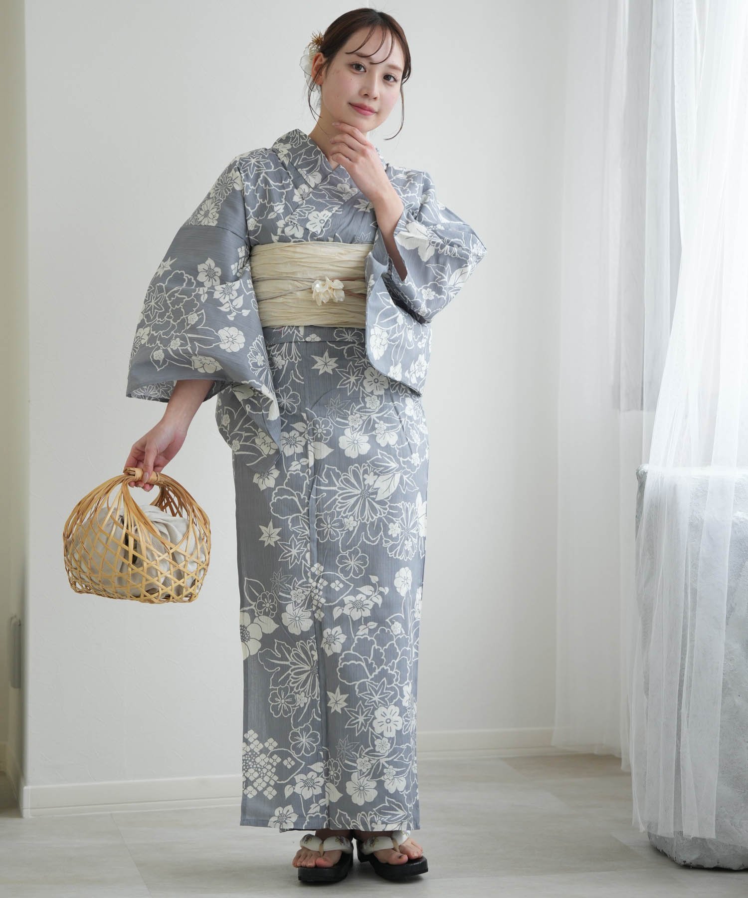 utatane｜utatane 高級変わり織 浴衣3点セット 上品グレーの古典花