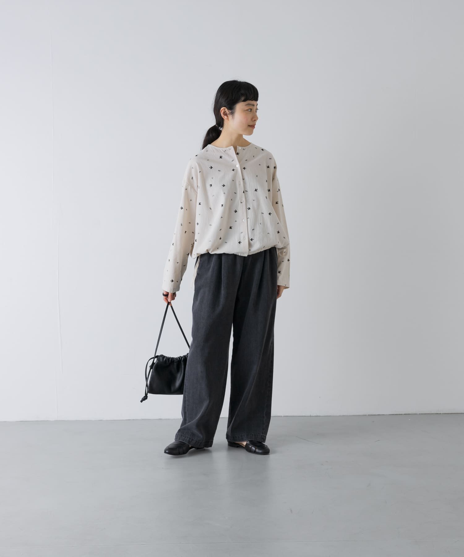 かぐれ｜フェードデニムイージーパンツ | Rakuten Fashion(楽天