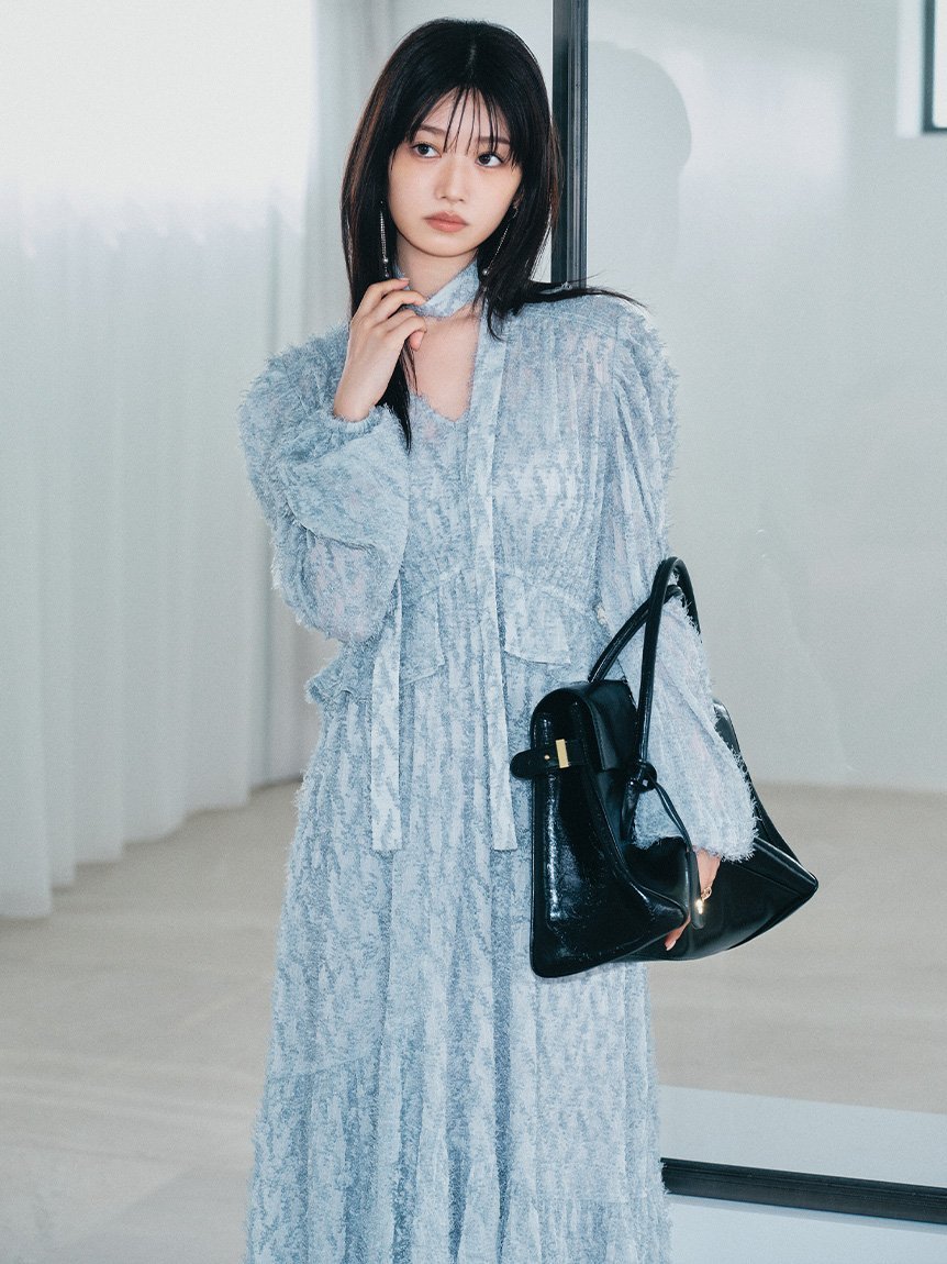 LILY BROWN｜ボウタイ付きフリンジジャガードペプラムワンピース